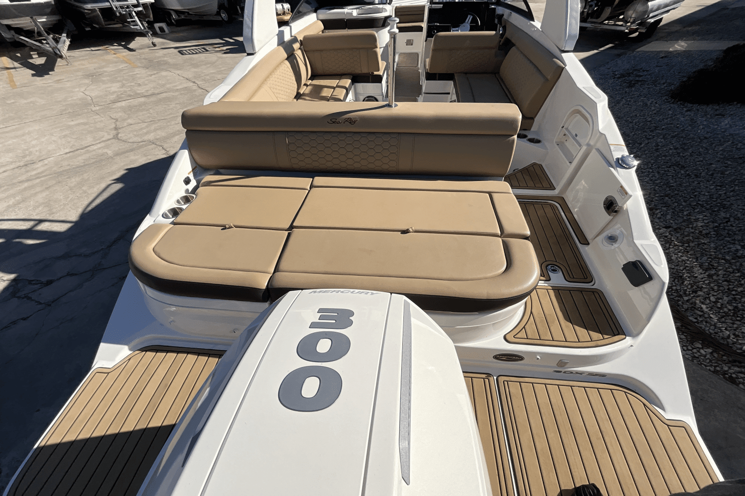 2019 Sea Ray 270 SDX-OB Image Thumbnail #2