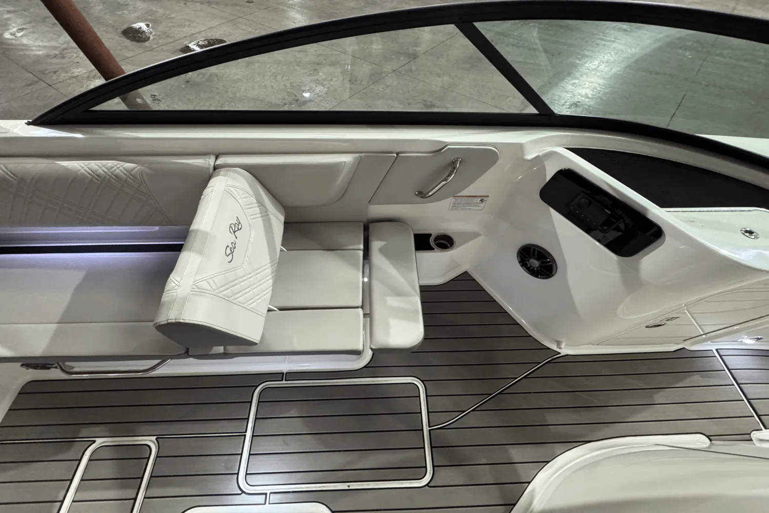 2025 Sea Ray SDX 250 Surf Image Thumbnail #23