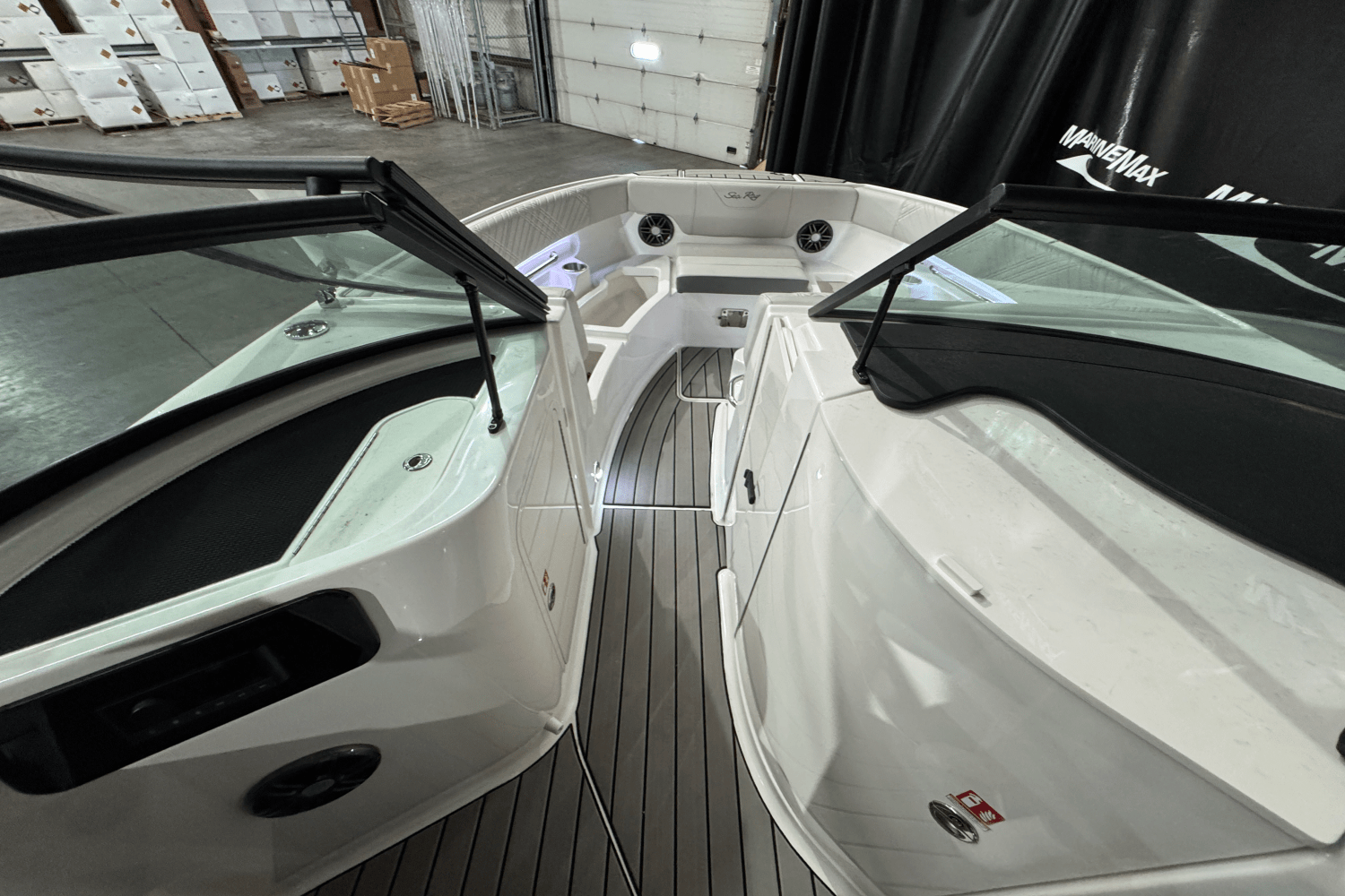 2025 Sea Ray SDX 250 Surf Image Thumbnail #36