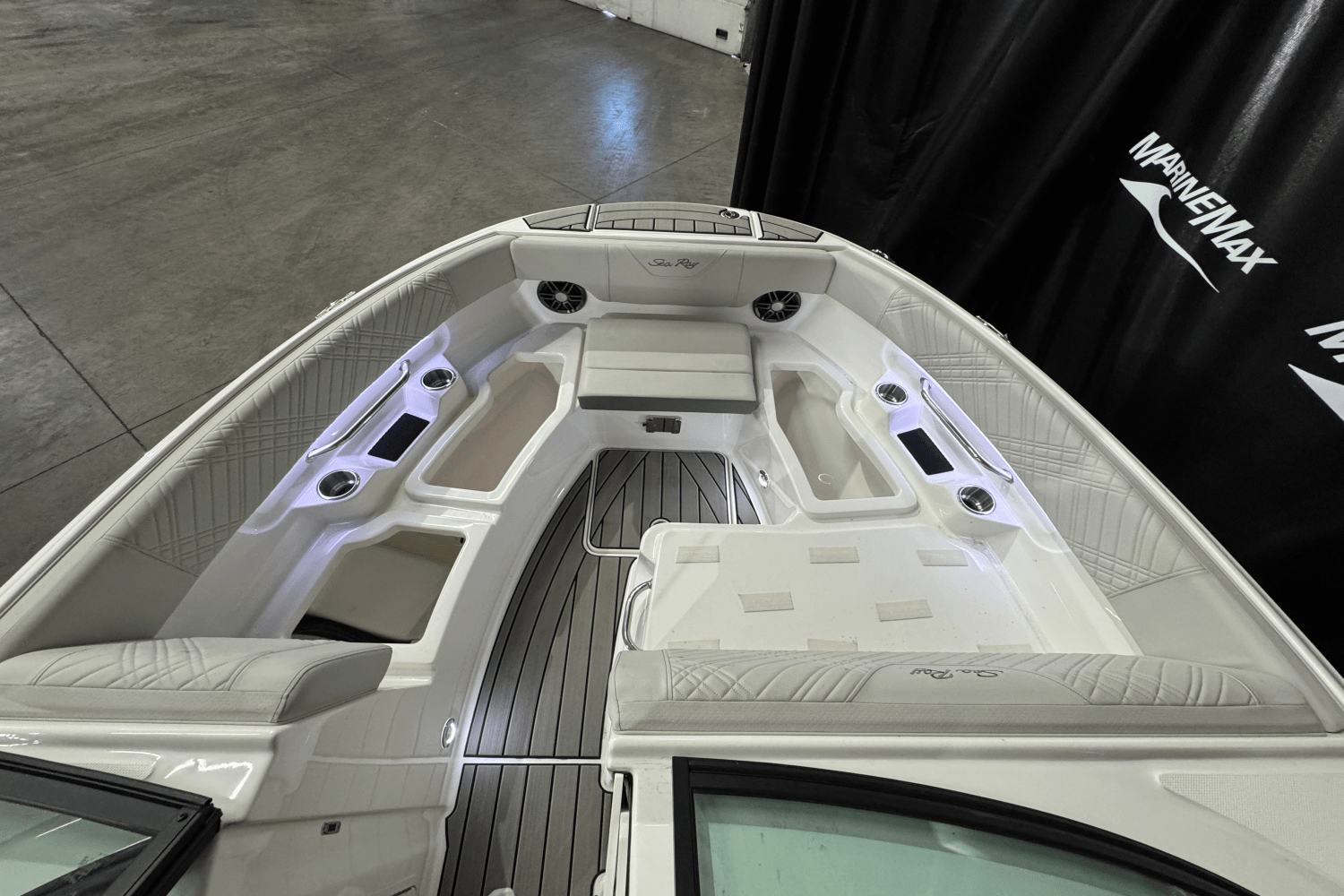 2025 Sea Ray SDX 250 Surf Image Thumbnail #39