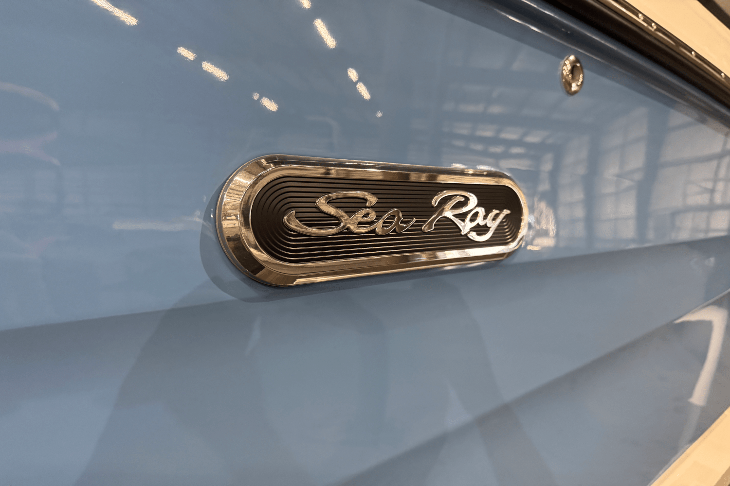 2025 Sea Ray SDX 250 Surf Image Thumbnail #3