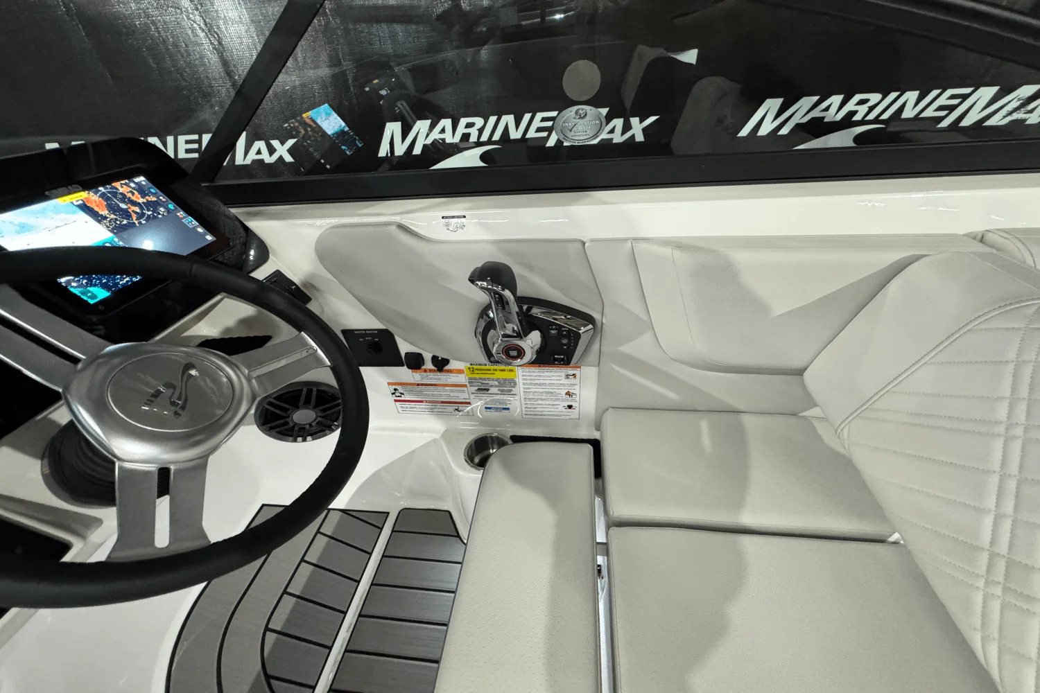 2025 Sea Ray SDX 250 Surf Image Thumbnail #31