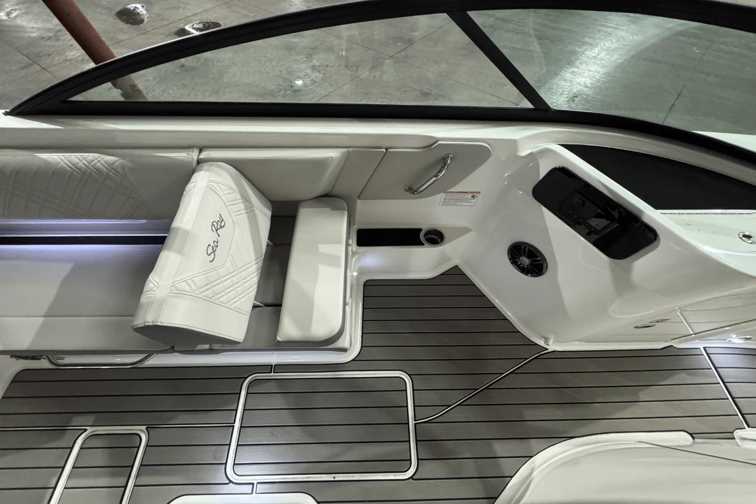 2025 Sea Ray SDX 250 Surf Image Thumbnail #24