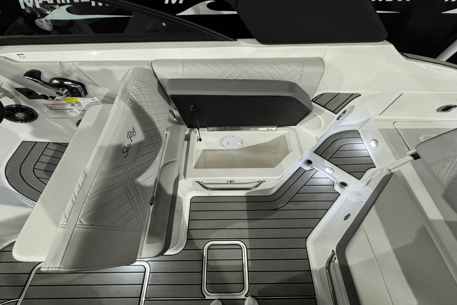 2025 Sea Ray SDX 250 Surf Image Thumbnail #21