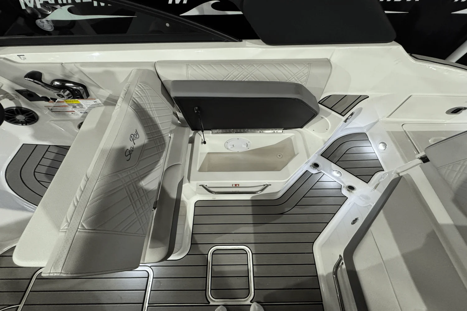 2025 Sea Ray SDX 250 Surf Image Thumbnail #21