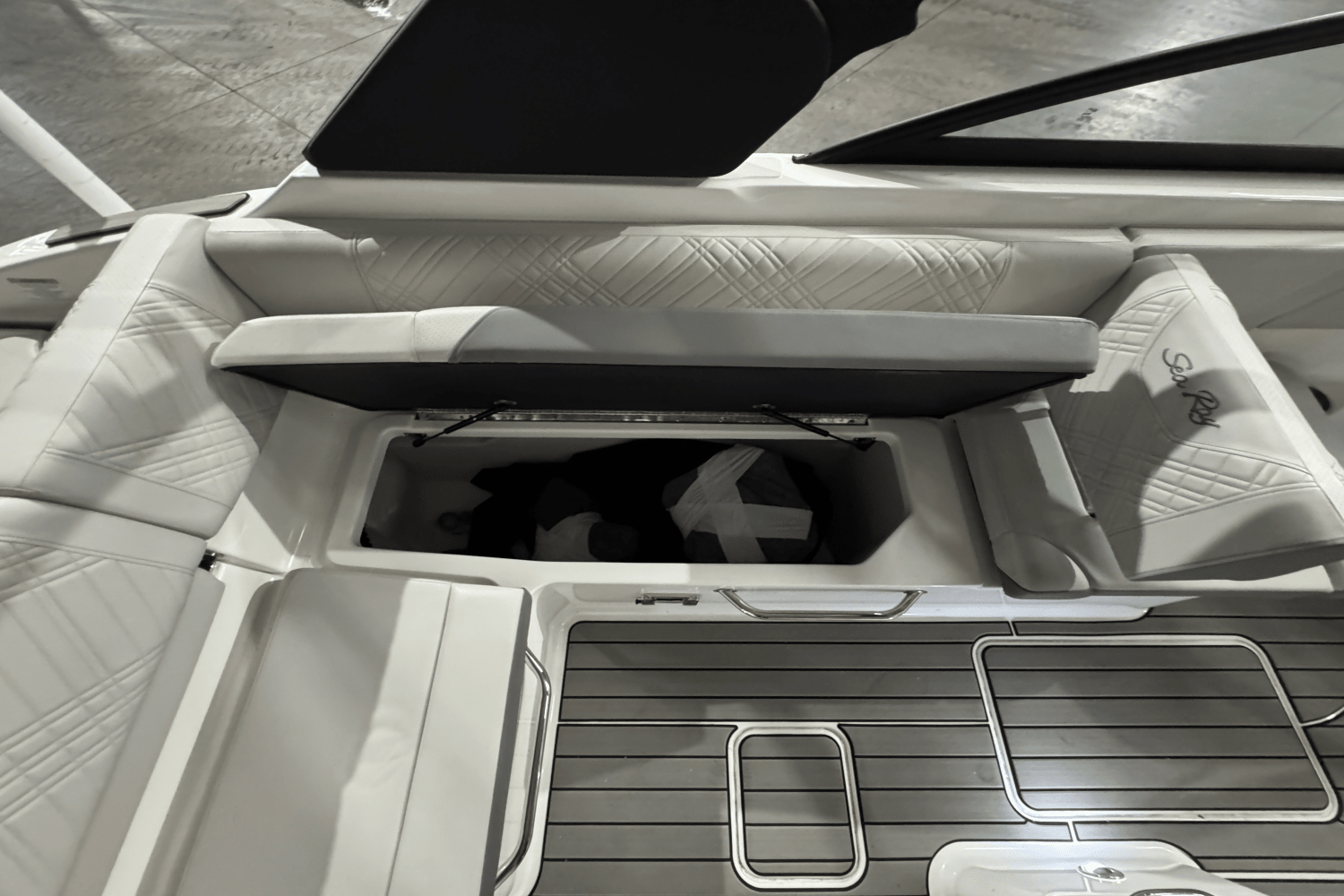 2025 Sea Ray SDX 250 Surf Image Thumbnail #19