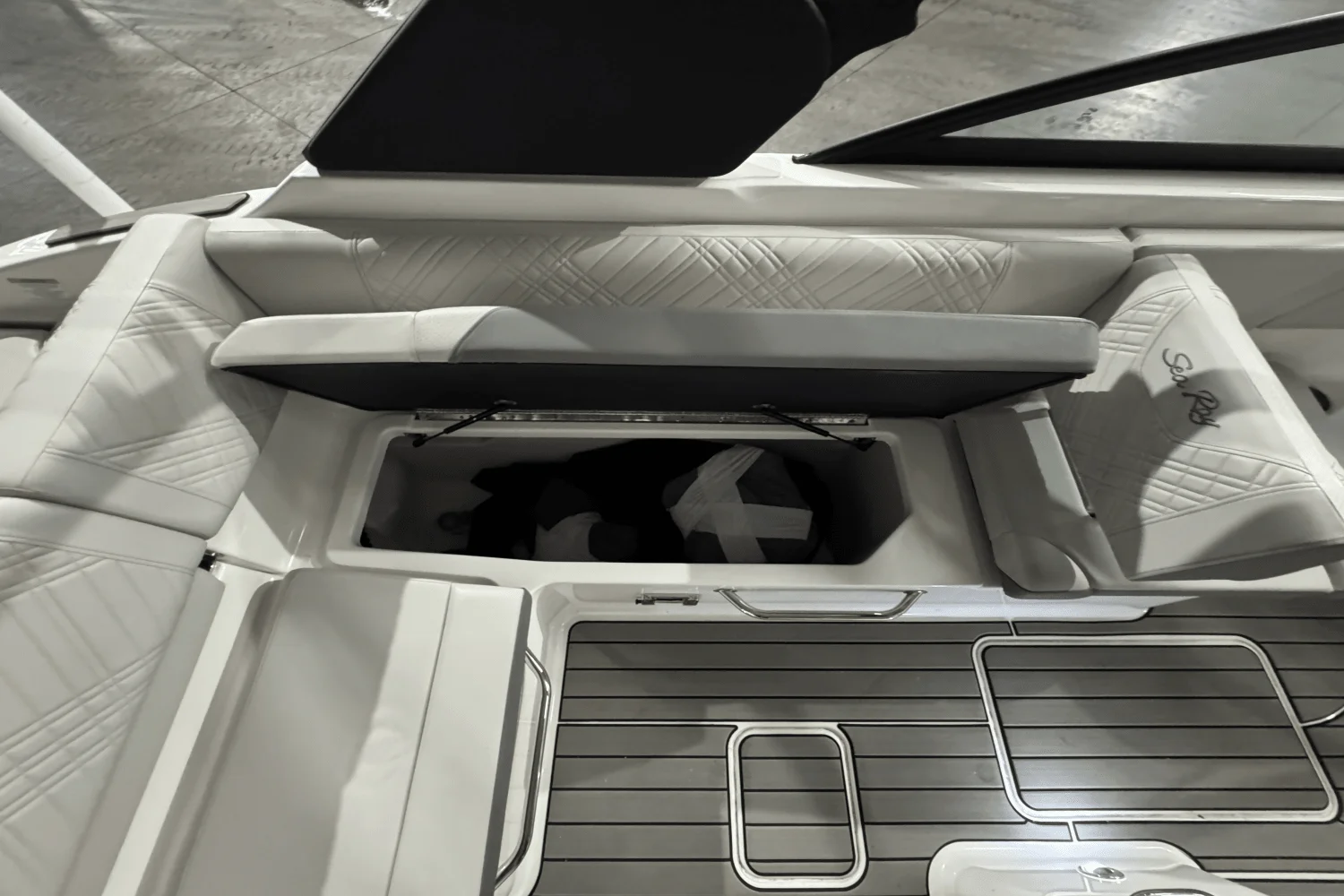 2025 Sea Ray SDX 250 Surf Image Thumbnail #19