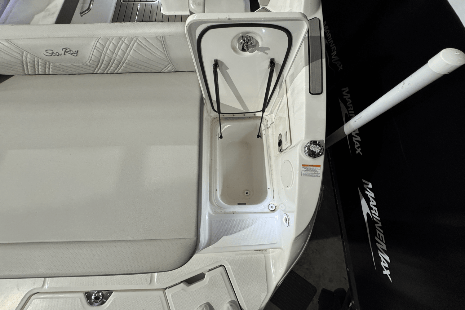 2025 Sea Ray SDX 250 Surf Image Thumbnail #11