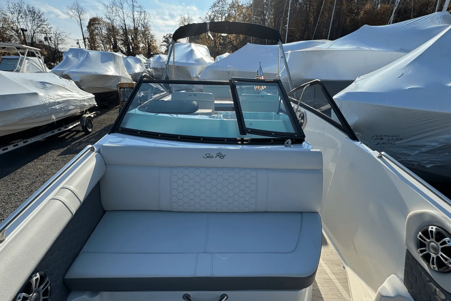 2025 Sea Ray SDX 250 Outboard Image Thumbnail #47