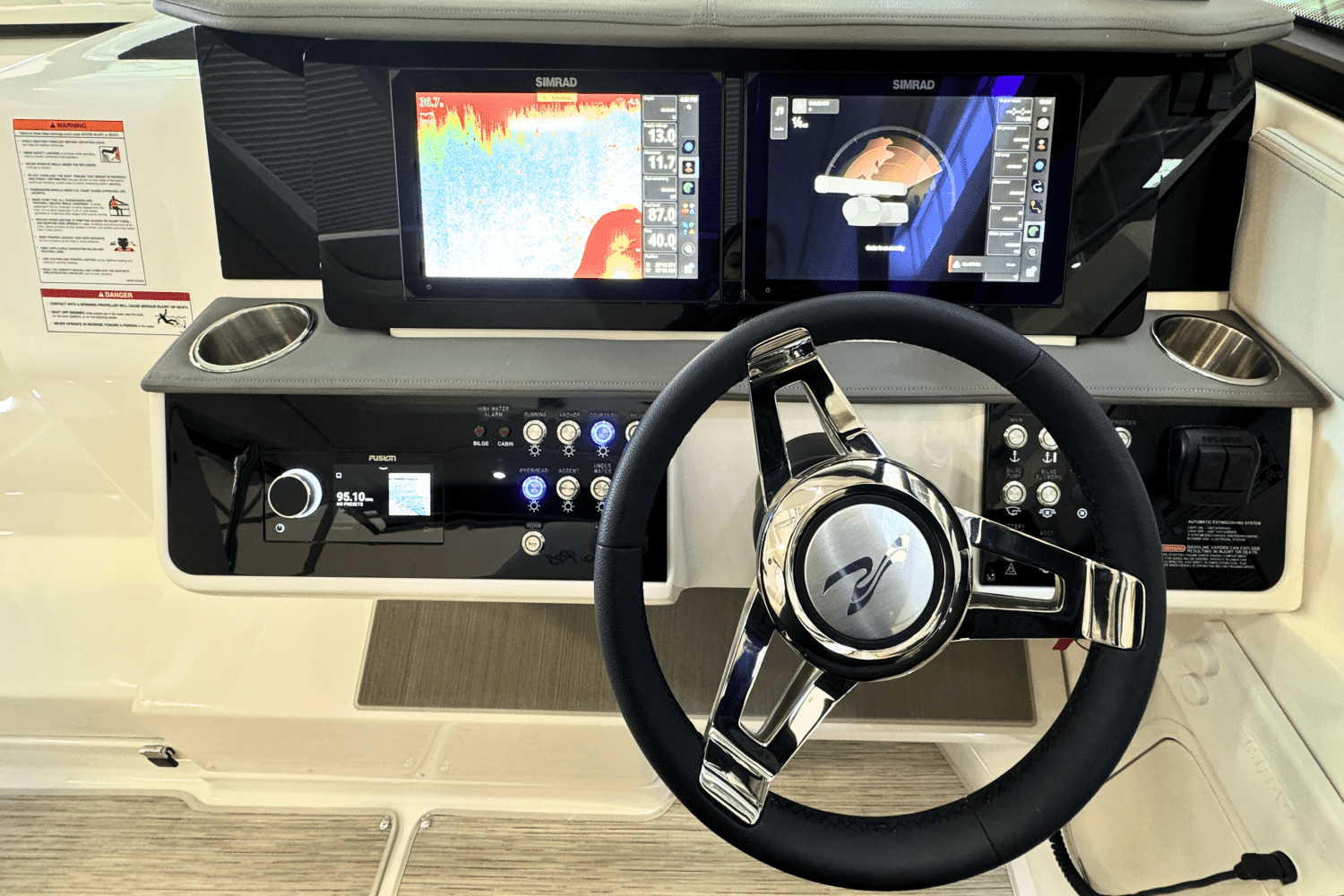 2025 Sea Ray Sundancer 320 Outboard Image Thumbnail #7