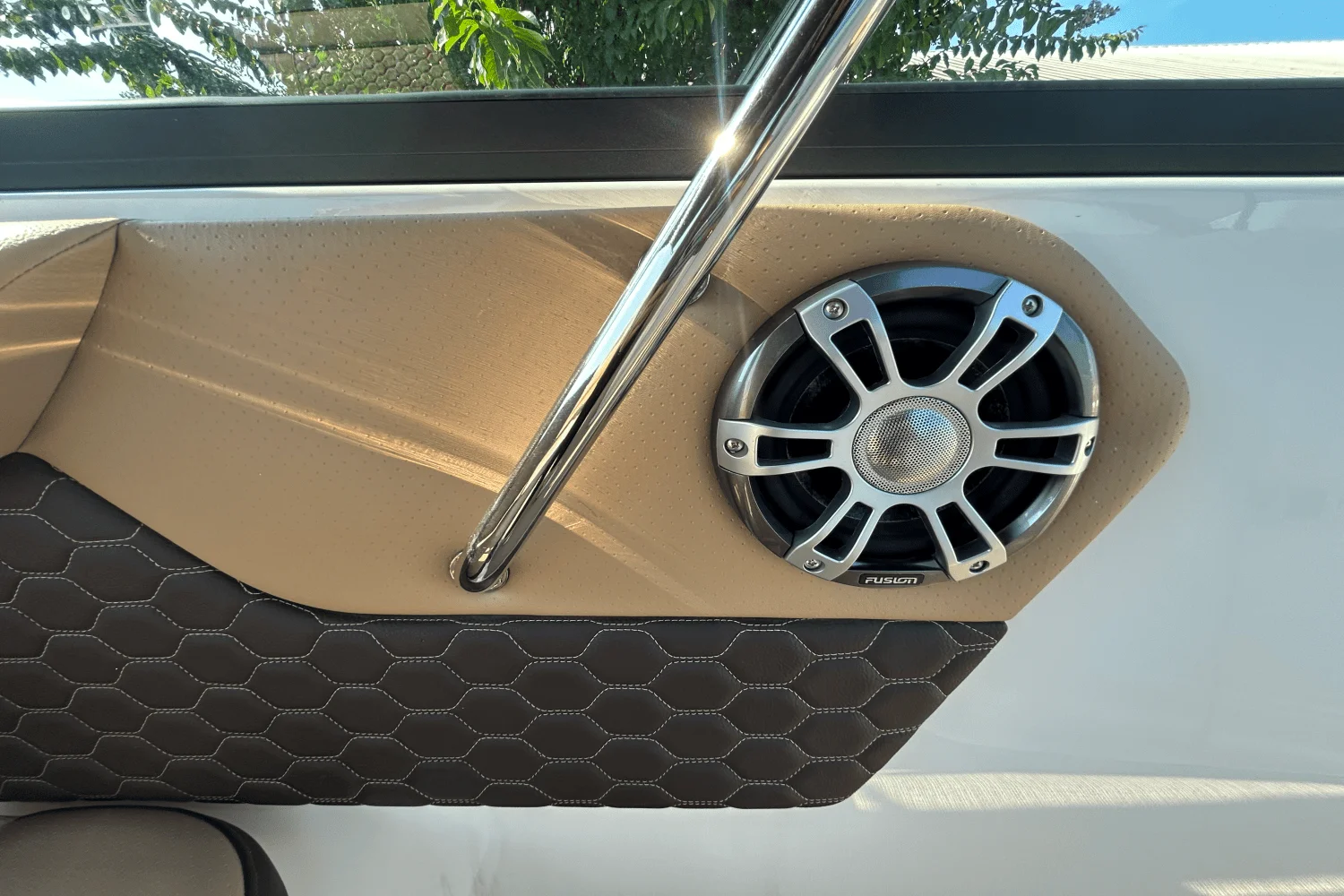 2025 Sea Ray SDX 250 Outboard Image Thumbnail #14