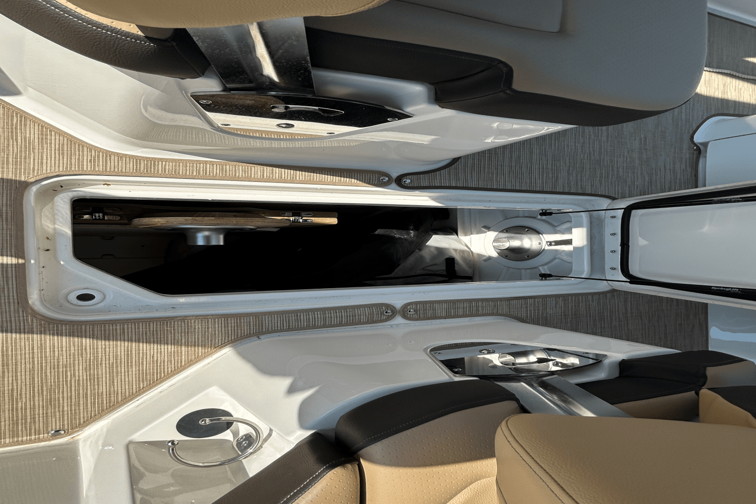 2025 Sea Ray SDX 250 Outboard Image Thumbnail #22