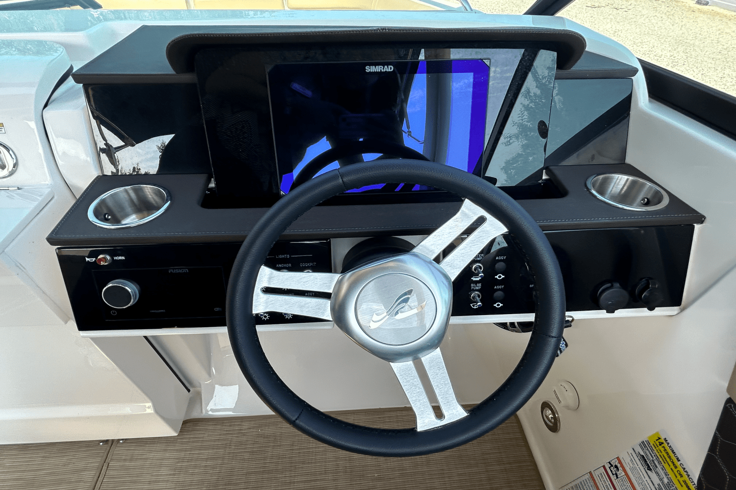 2025 Sea Ray SDX 250 Outboard Image Thumbnail #23