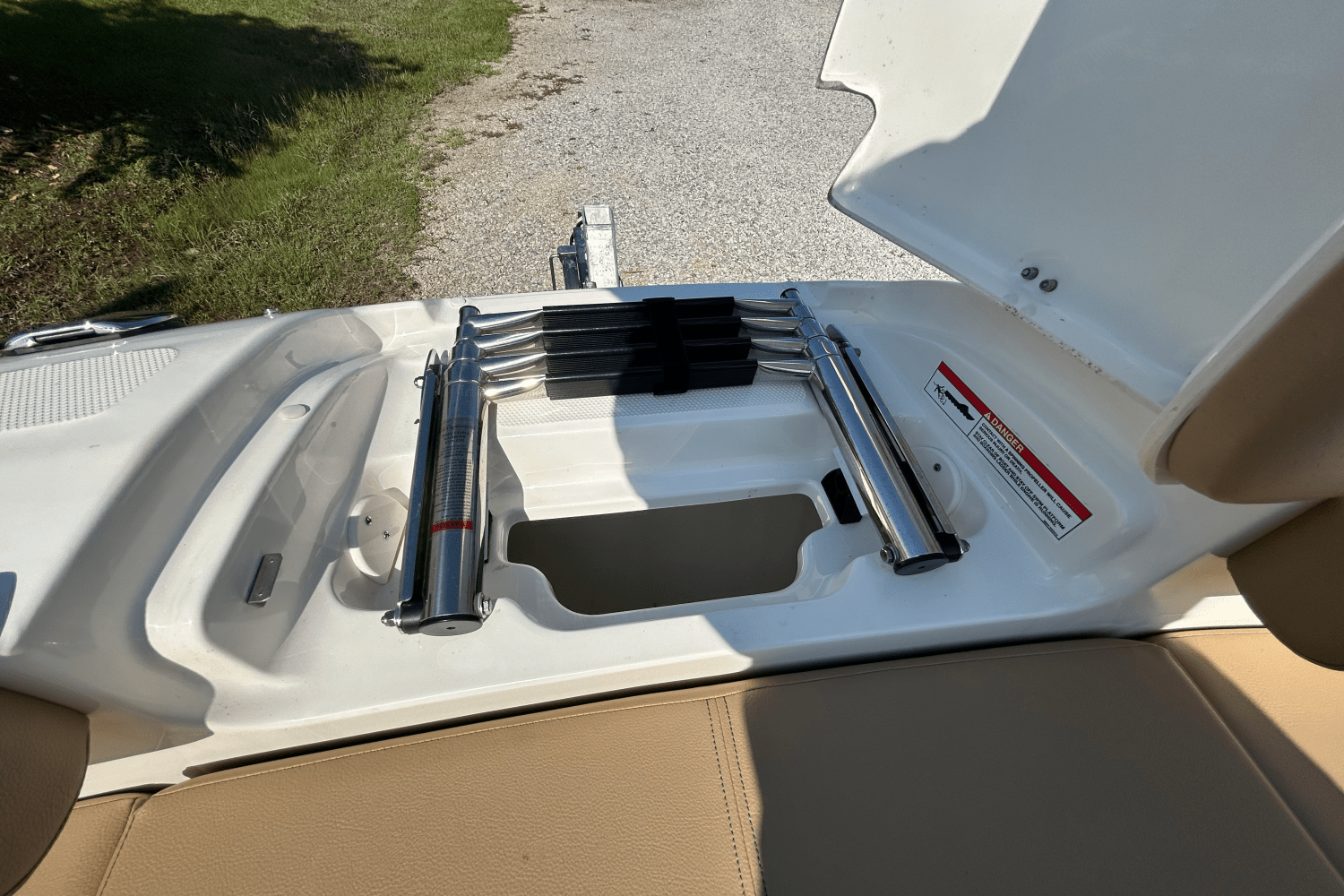 2025 Sea Ray SDX 250 Outboard Image Thumbnail #20