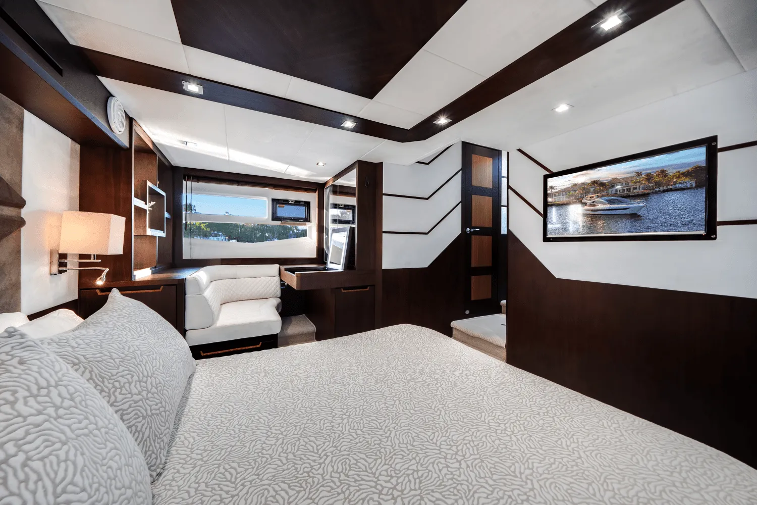 2018 Galeon 560 SKY Image Thumbnail #20