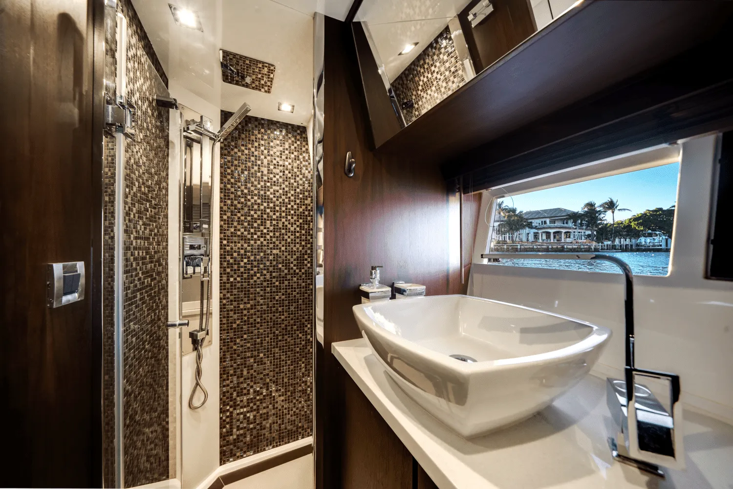 2018 Galeon 560 SKY Image Thumbnail #24