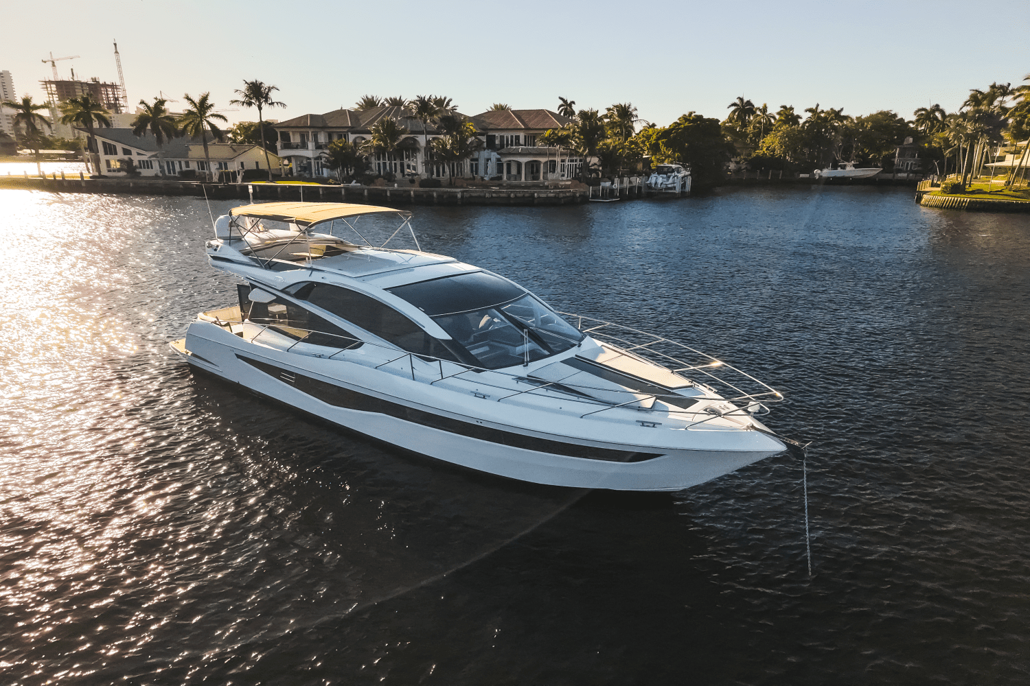 2018 Galeon 560 FLY Image Thumbnail #3