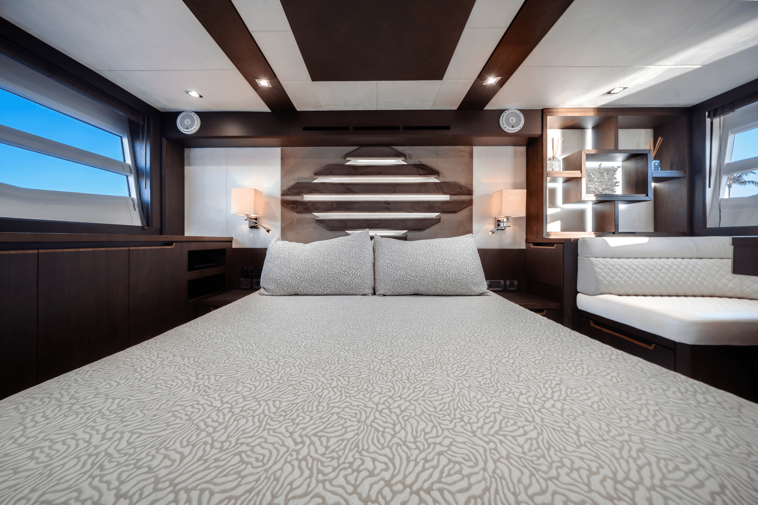 2018 Galeon 560 SKY Image Thumbnail #17