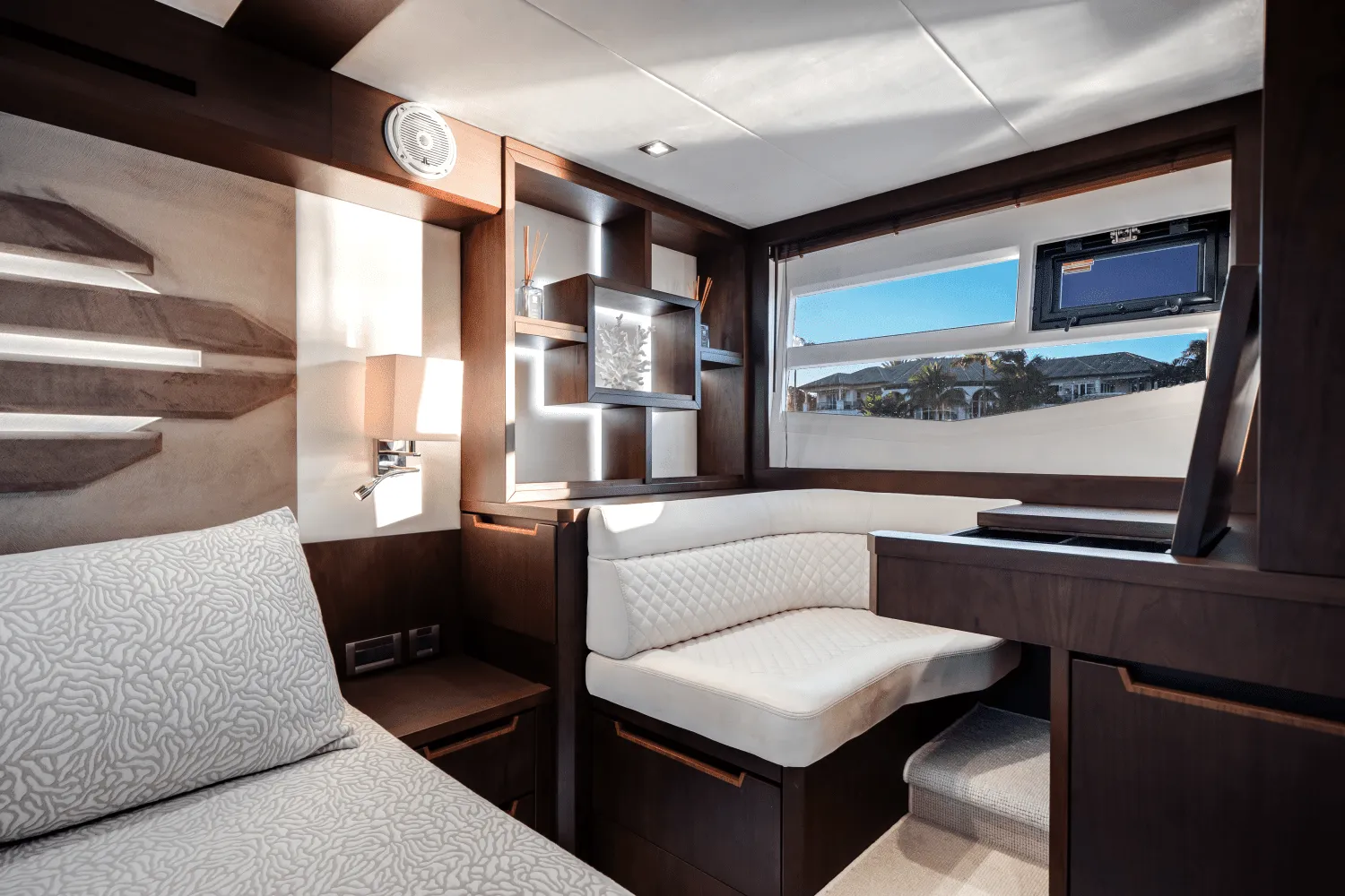 2018 Galeon 560 SKY Image Thumbnail #18