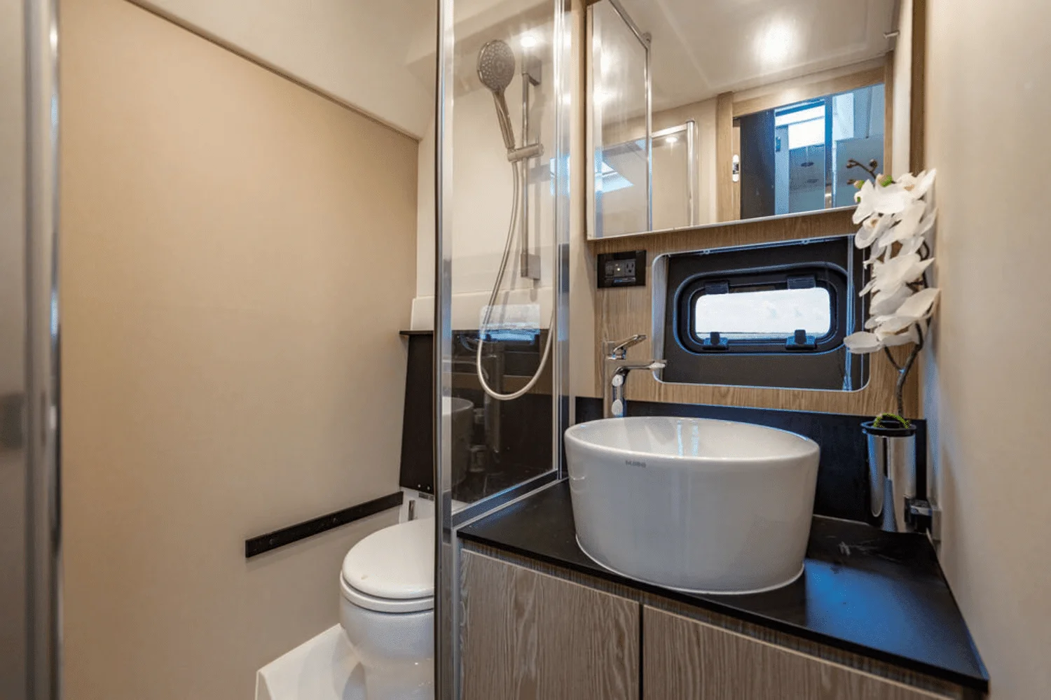 2020 Azimut ATLANTIS 45 Image Thumbnail #70