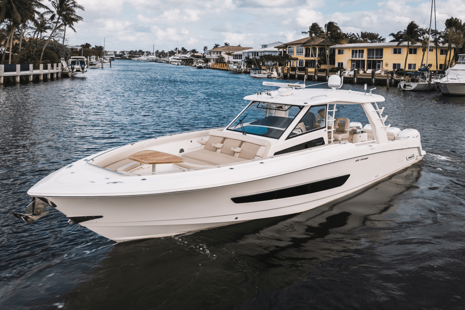 2018 Boston Whaler 420 OR Image Thumbnail #12