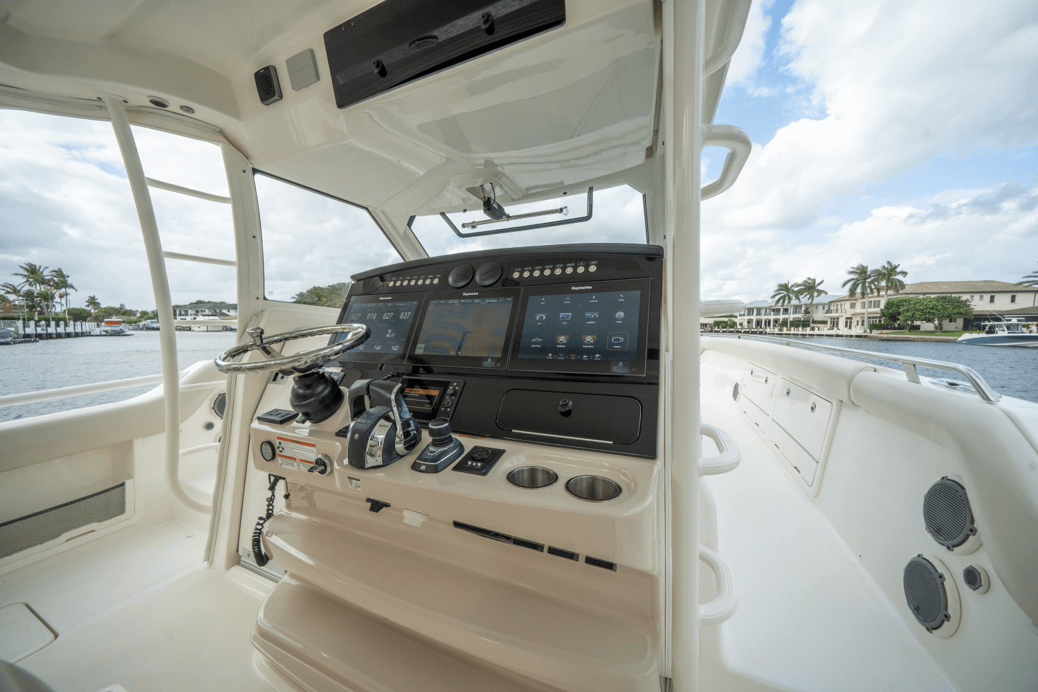 2018 Boston Whaler 420 OR Image Thumbnail #22