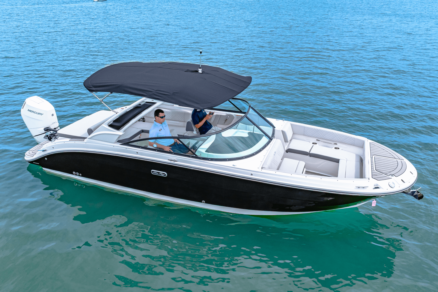 2025 Sea Ray SDX 270 Outboard Image Thumbnail #16