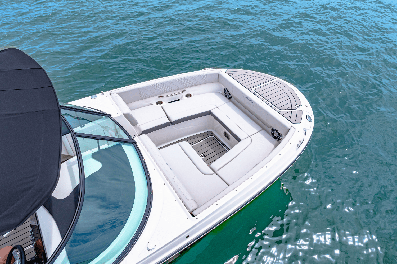 2025 Sea Ray SDX 270 Outboard Image Thumbnail #18