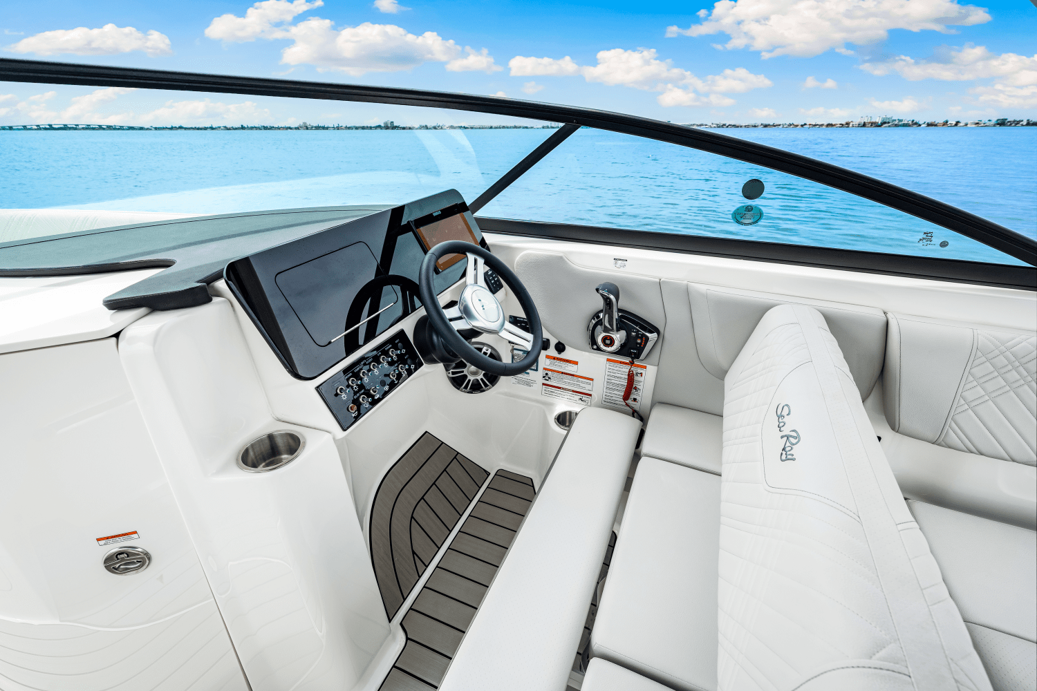 2025 Sea Ray SDX 270 Outboard Image Thumbnail #43