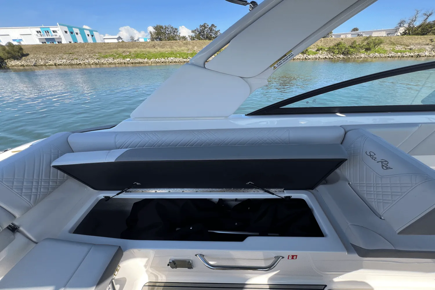 2025 Sea Ray SDX 270 Outboard Image Thumbnail #85