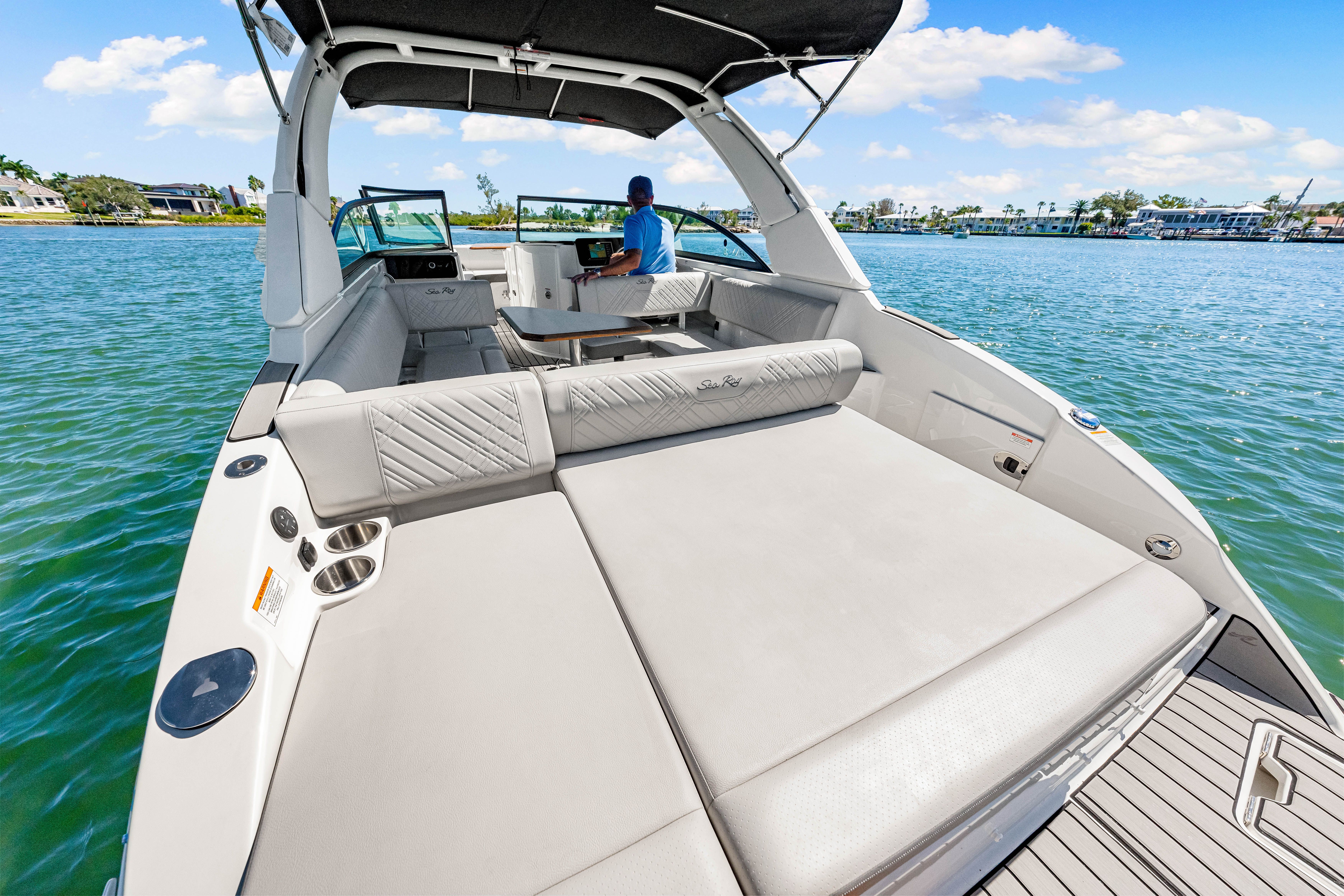 2025 Sea Ray SDX 270 Outboard Image Thumbnail #23