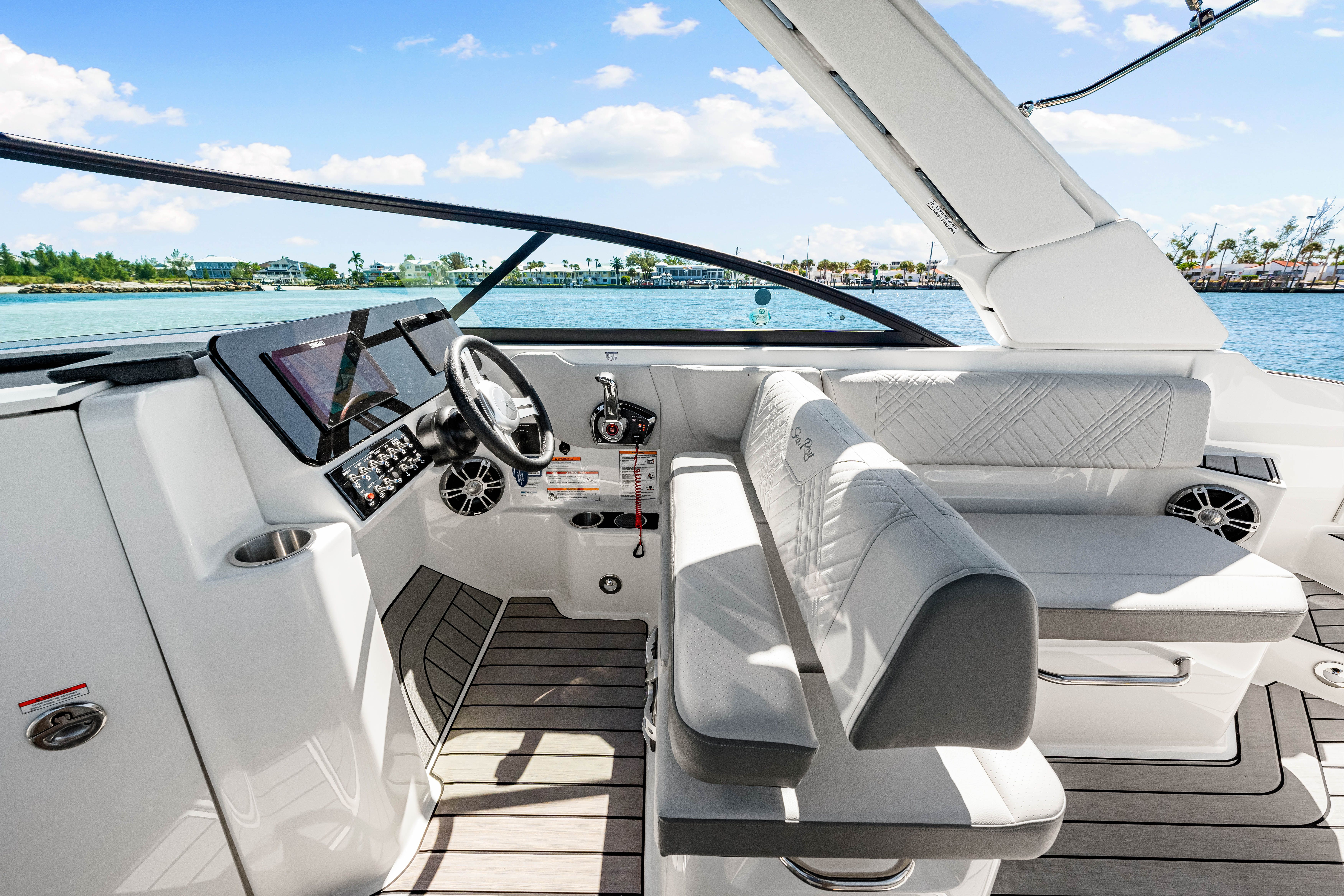 2025 Sea Ray SDX 270 Outboard Image Thumbnail #33