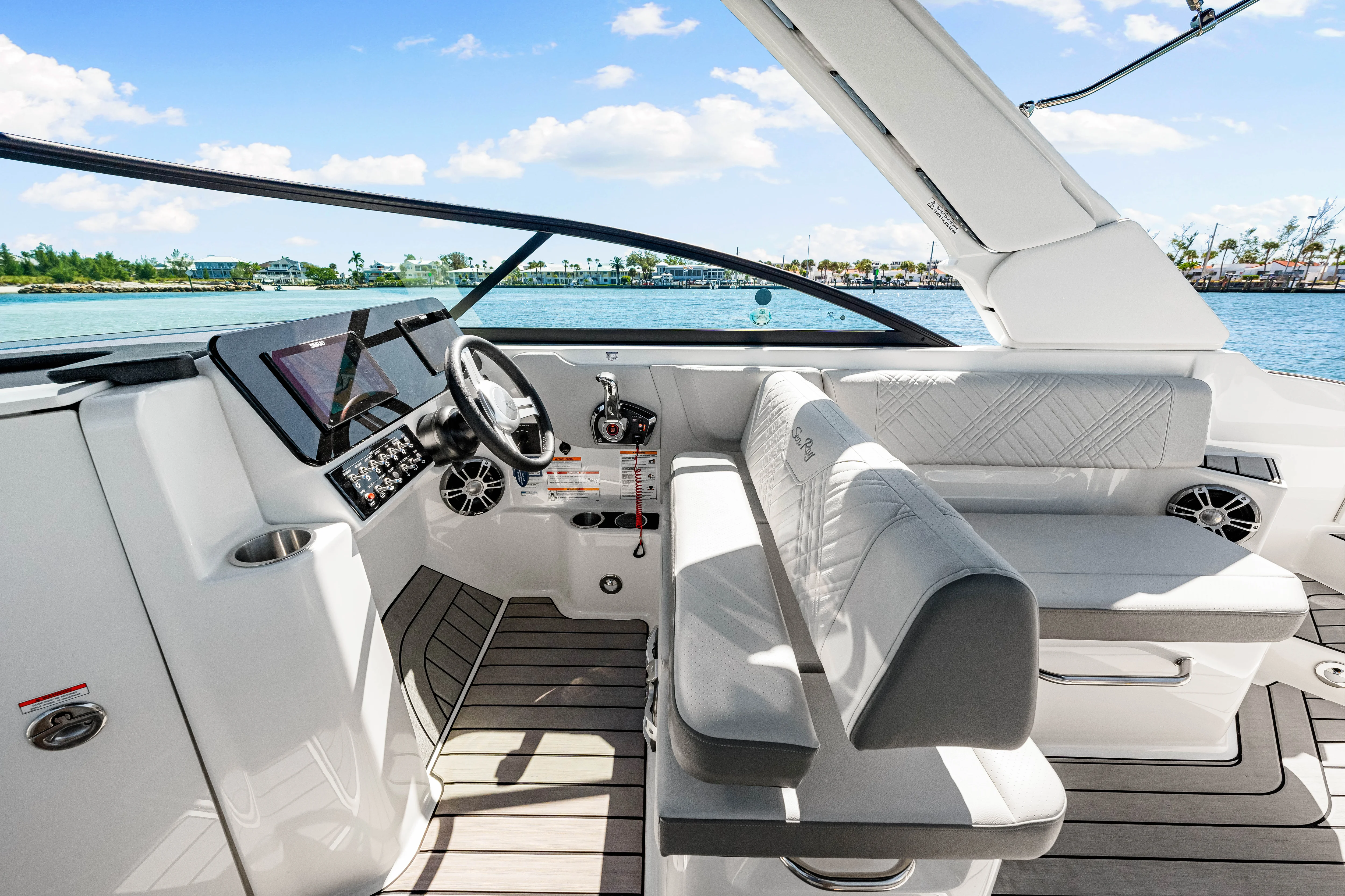 2025 Sea Ray SDX 270 Outboard Image Thumbnail #33