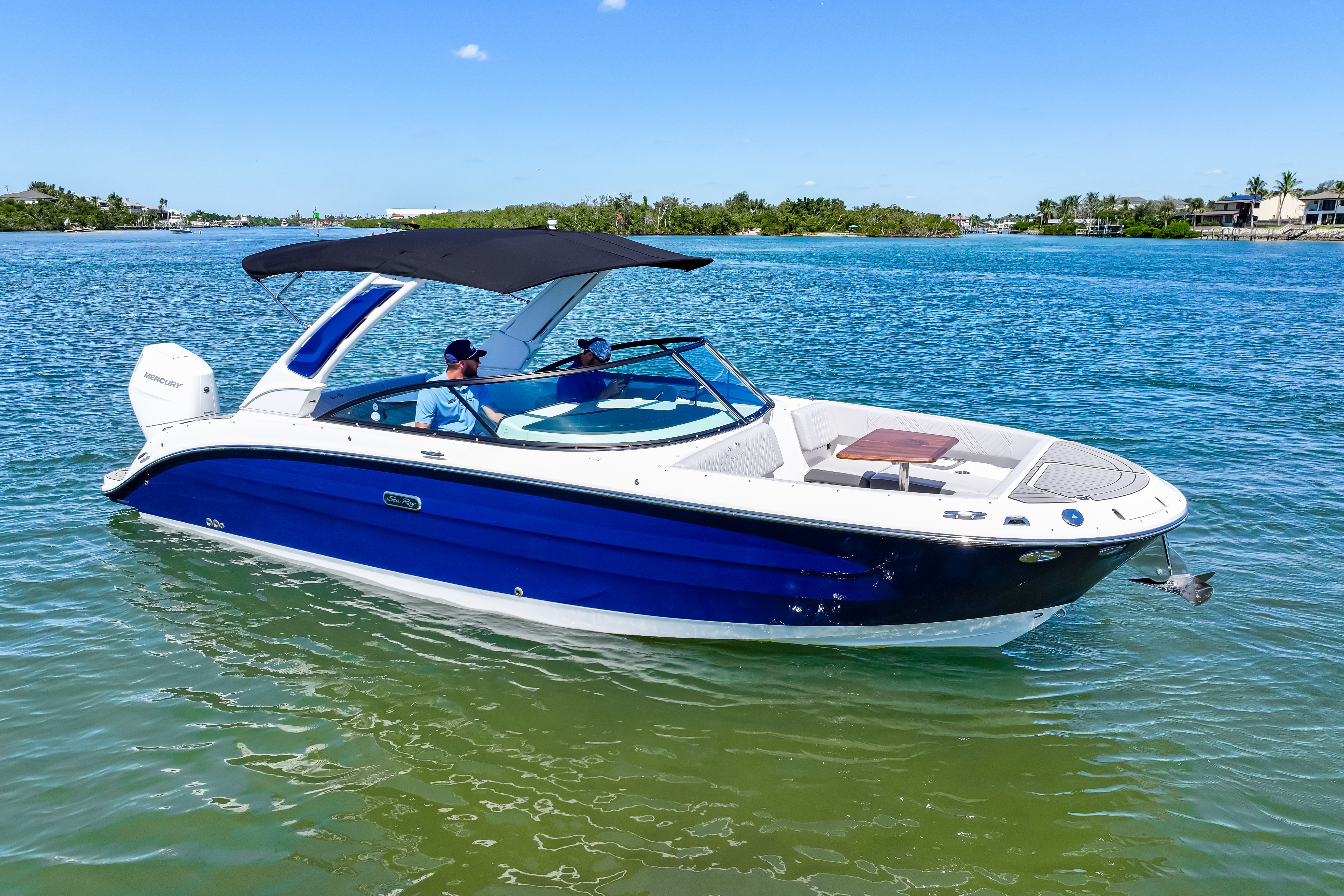 2025 Sea Ray SDX 270 Outboard Image Thumbnail #2