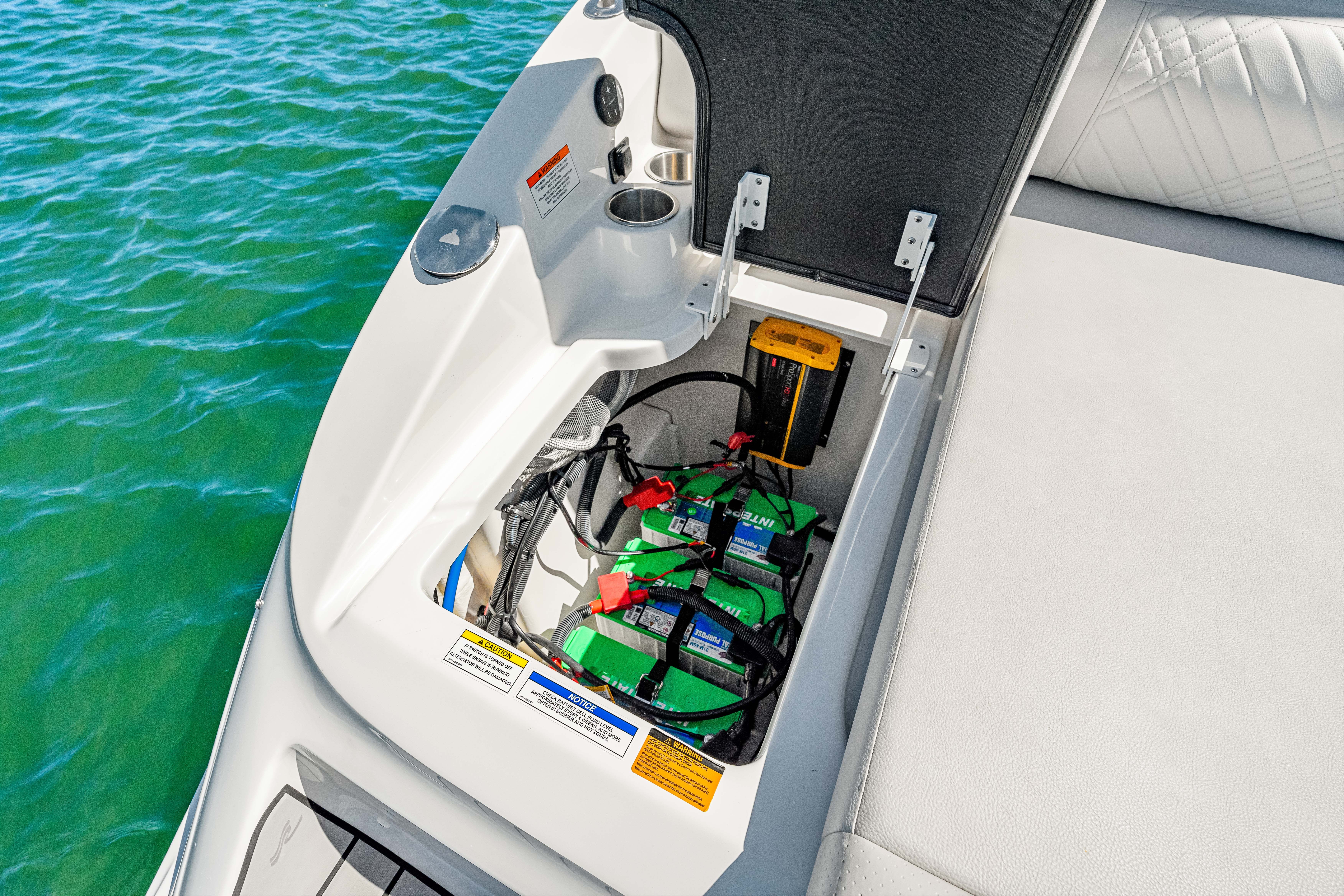 2025 Sea Ray SDX 270 Outboard Image Thumbnail #45