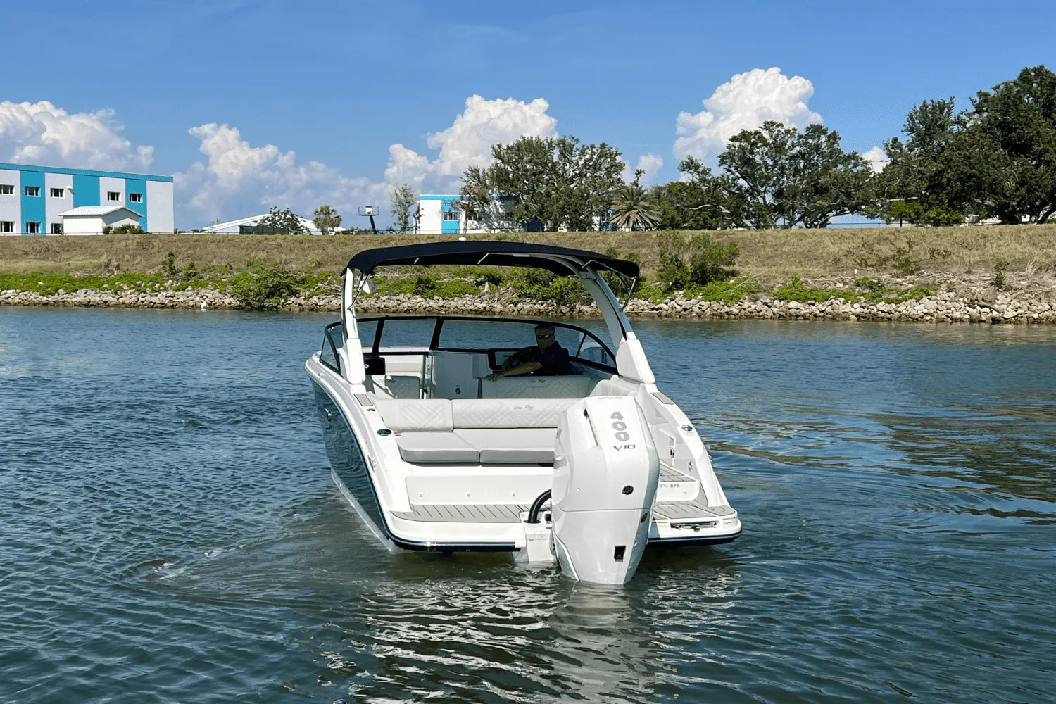 2025 Sea Ray SDX 270 Outboard Image Thumbnail #36