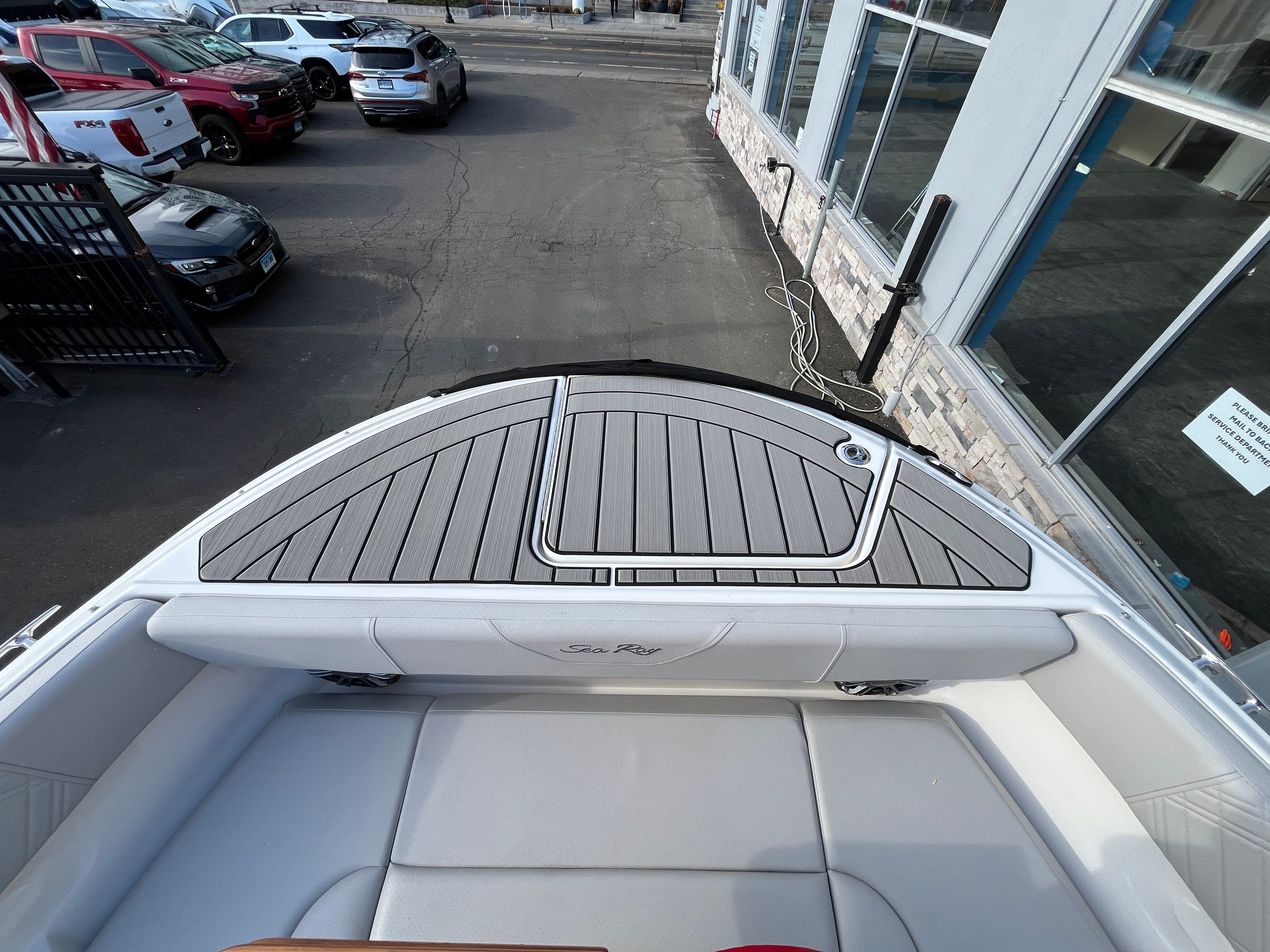 2025 Sea Ray SDX 270 Outboard Image Thumbnail #25