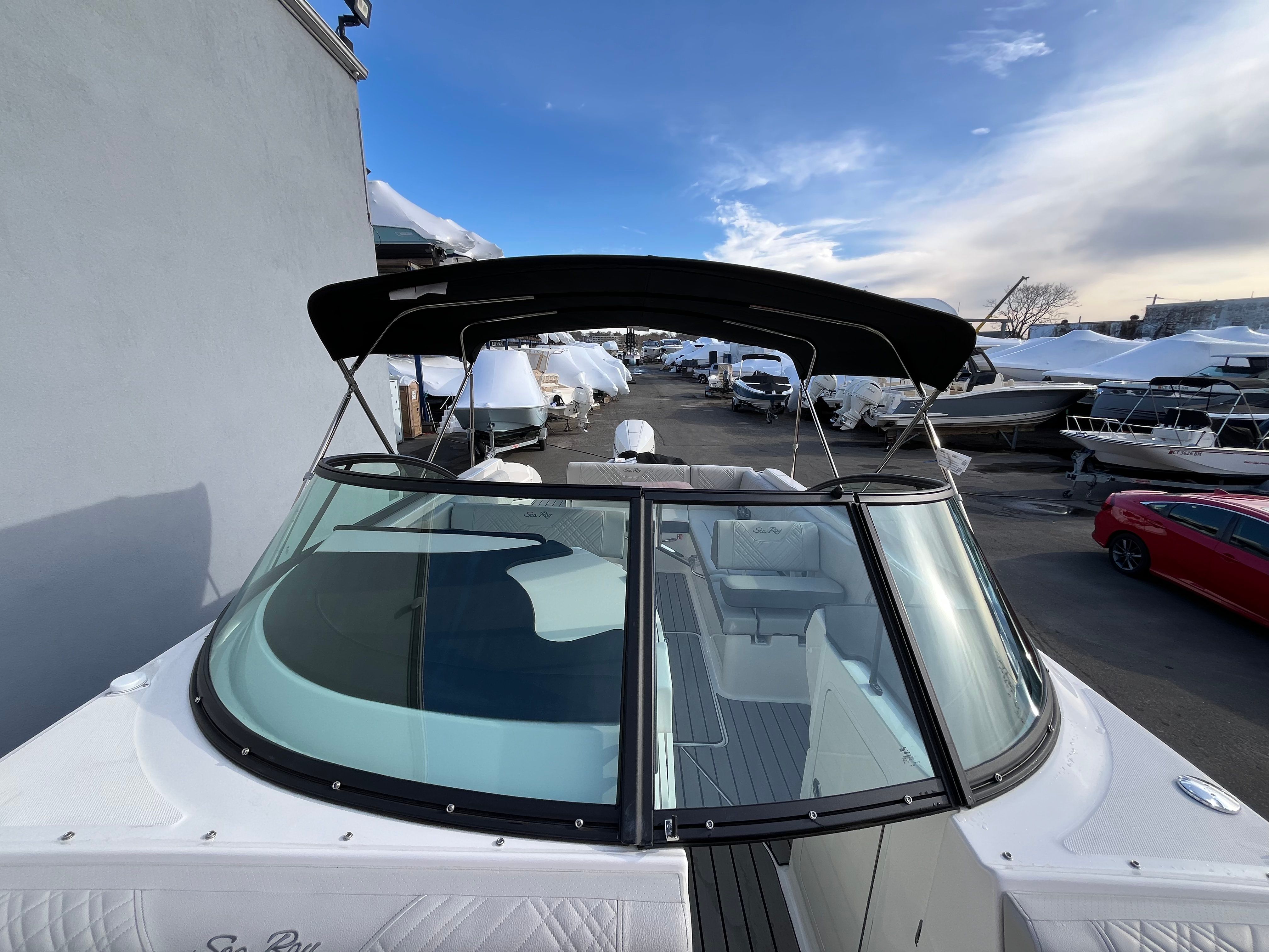 2025 Sea Ray SDX 270 Outboard Image Thumbnail #30