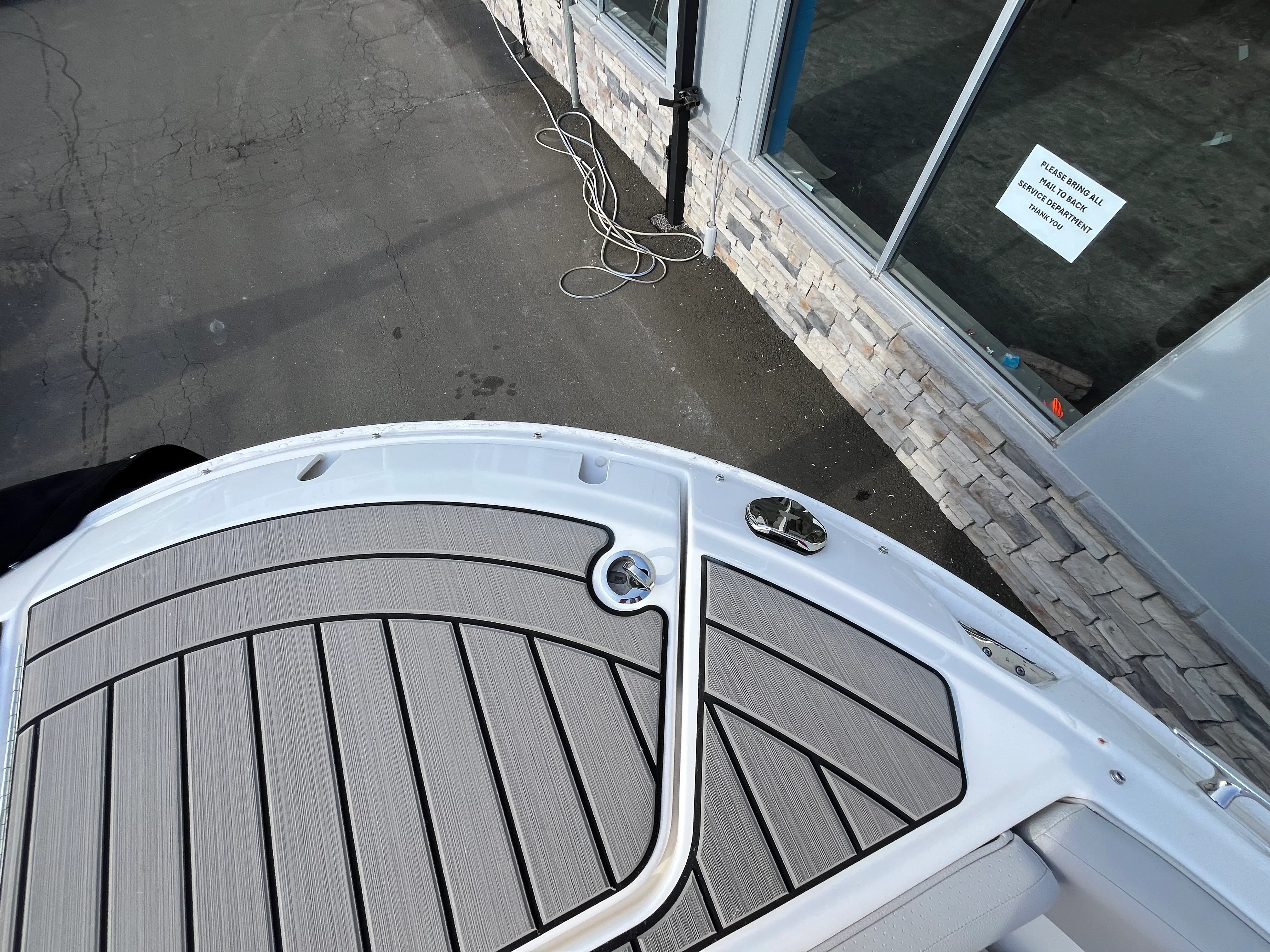 2025 Sea Ray SDX 270 Outboard Image Thumbnail #27