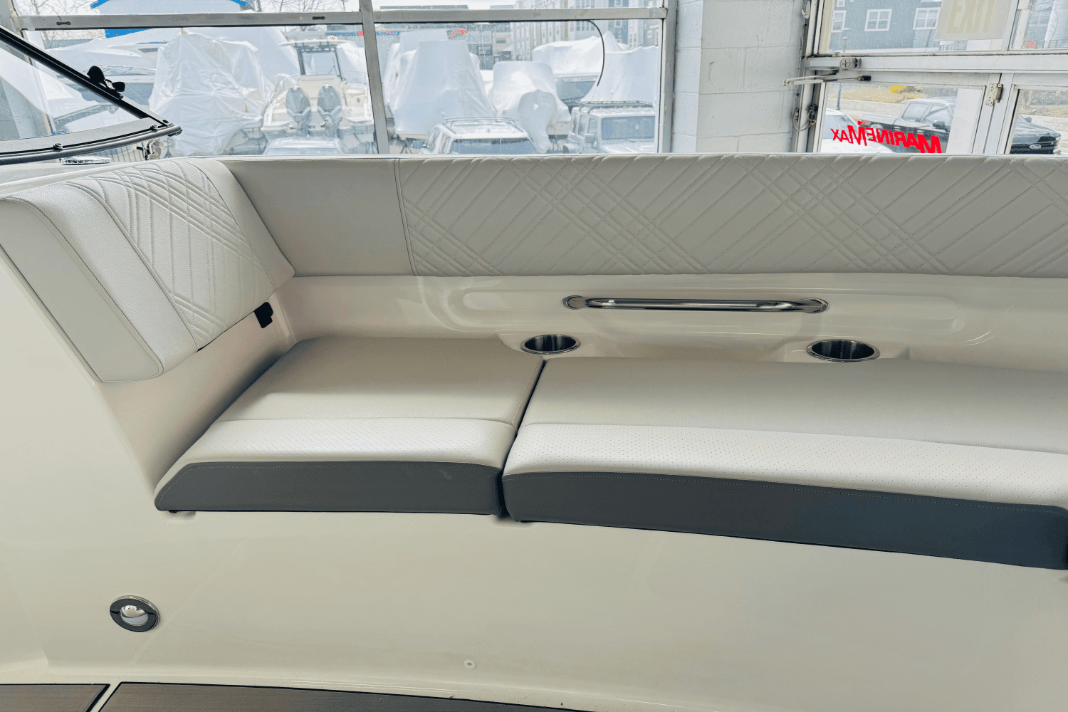 2025 Sea Ray SDX 270 Outboard Image Thumbnail #46