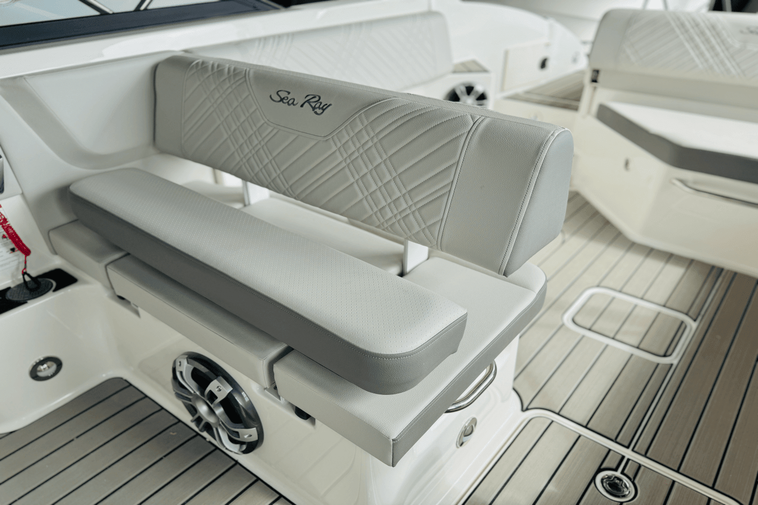 2025 Sea Ray SDX 270 Outboard Image Thumbnail #26