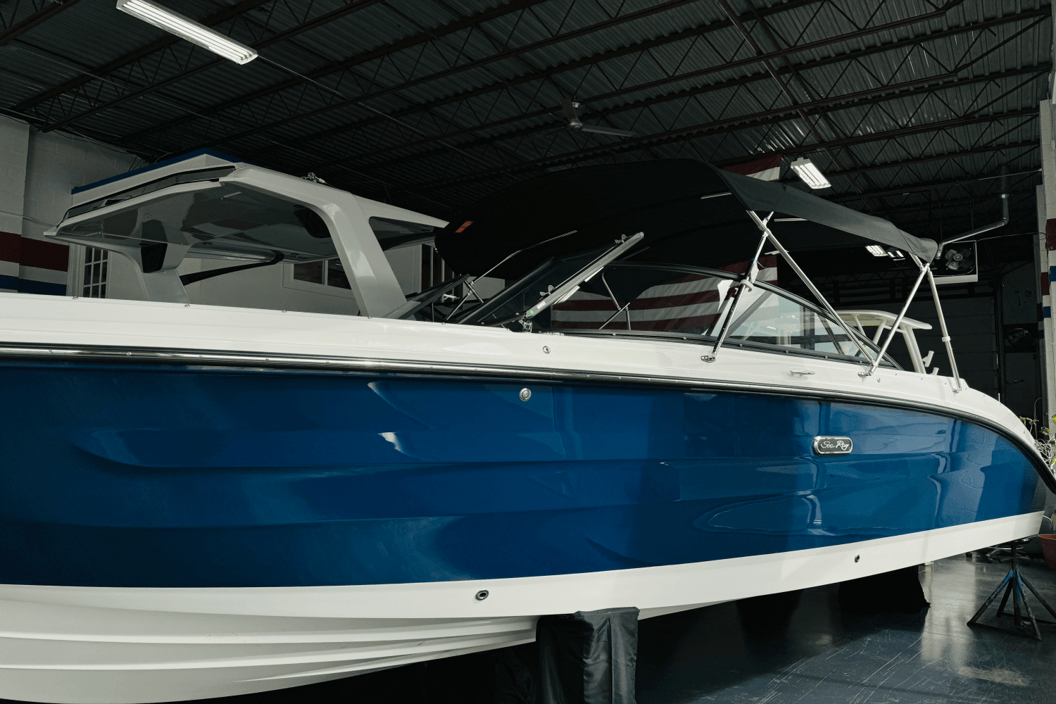 2025 Sea Ray SDX 270 Outboard Image Thumbnail #5