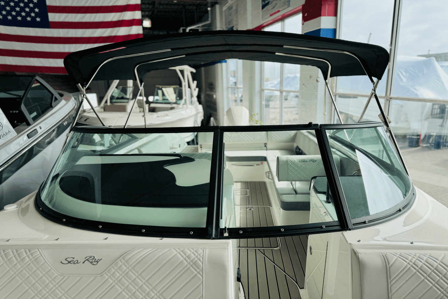 2025 Sea Ray SDX 270 Outboard Image Thumbnail #39