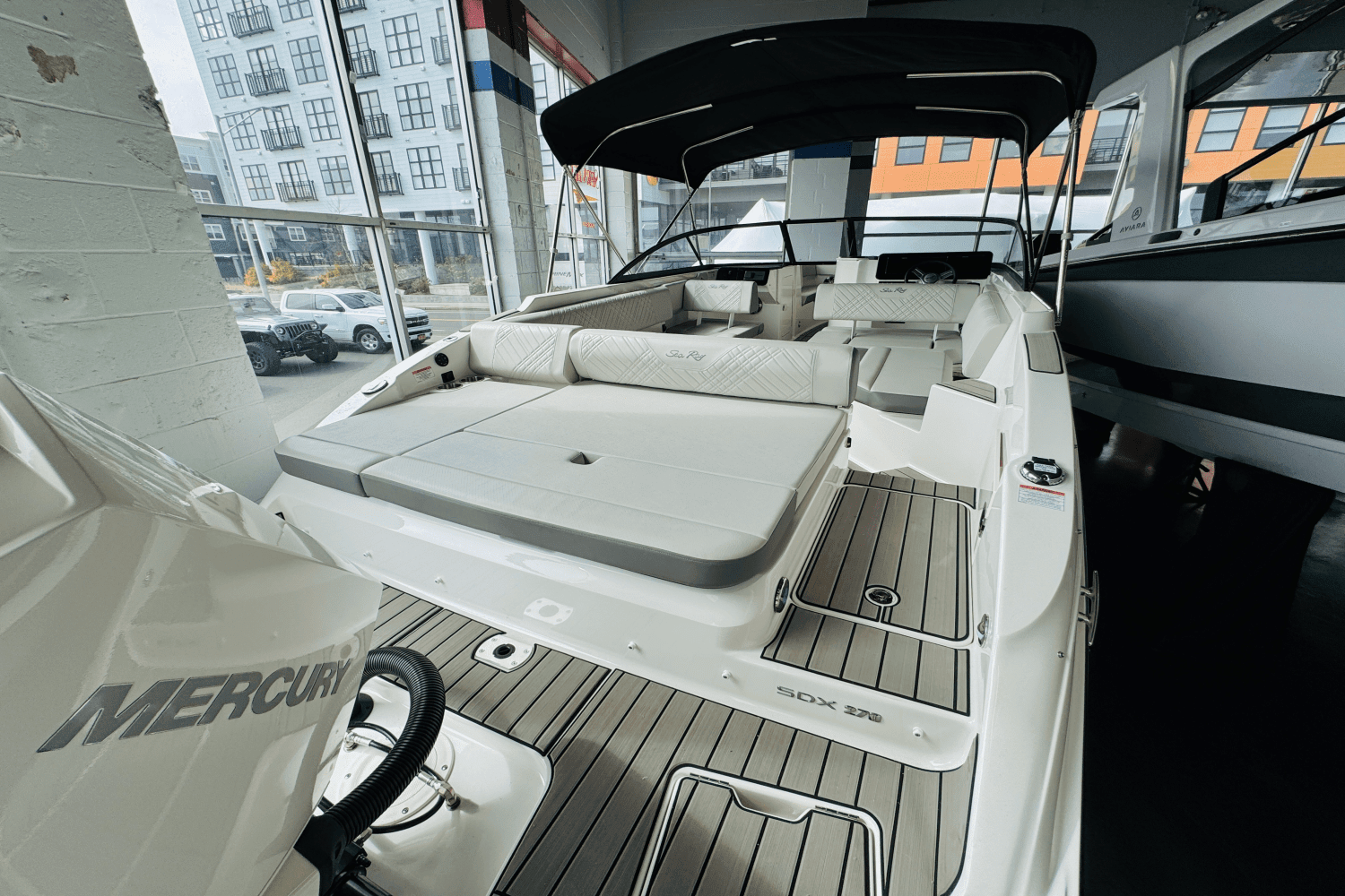 2025 Sea Ray SDX 270 Outboard Image Thumbnail #6