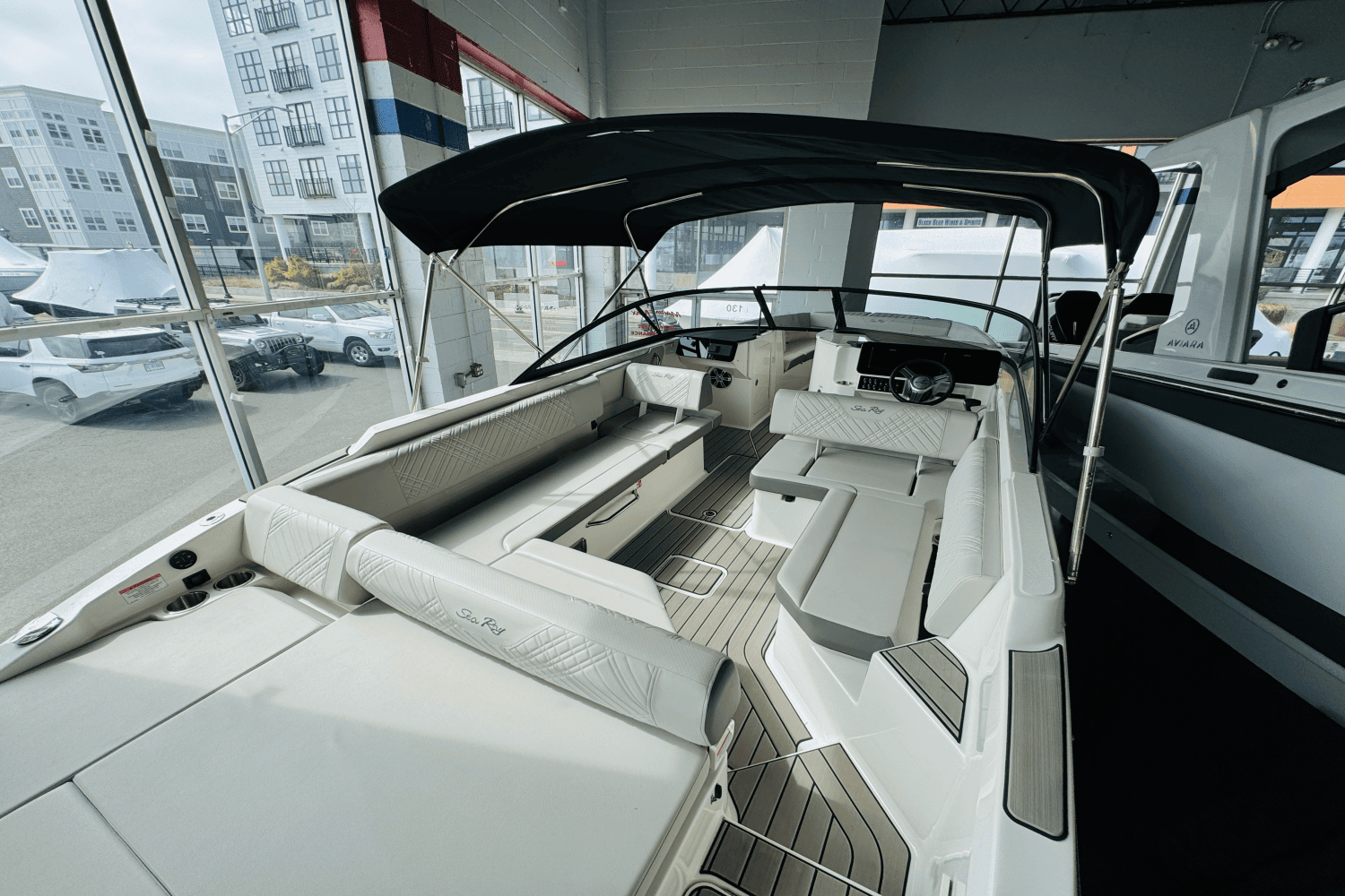 2025 Sea Ray SDX 270 Outboard Image Thumbnail #12