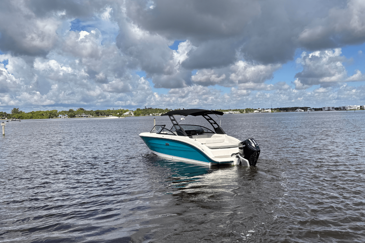 2025 Sea Ray SDX 270 Outboard Image Thumbnail #1