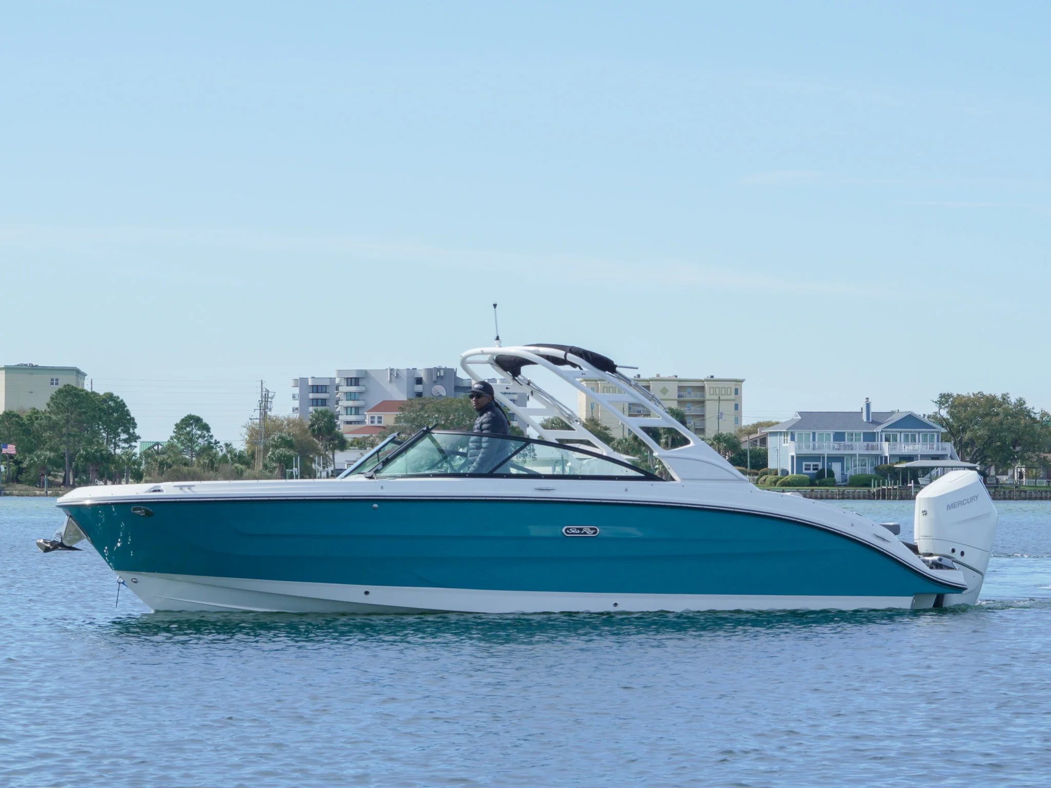 2025 Sea Ray SDX 270 Outboard Image Thumbnail #6