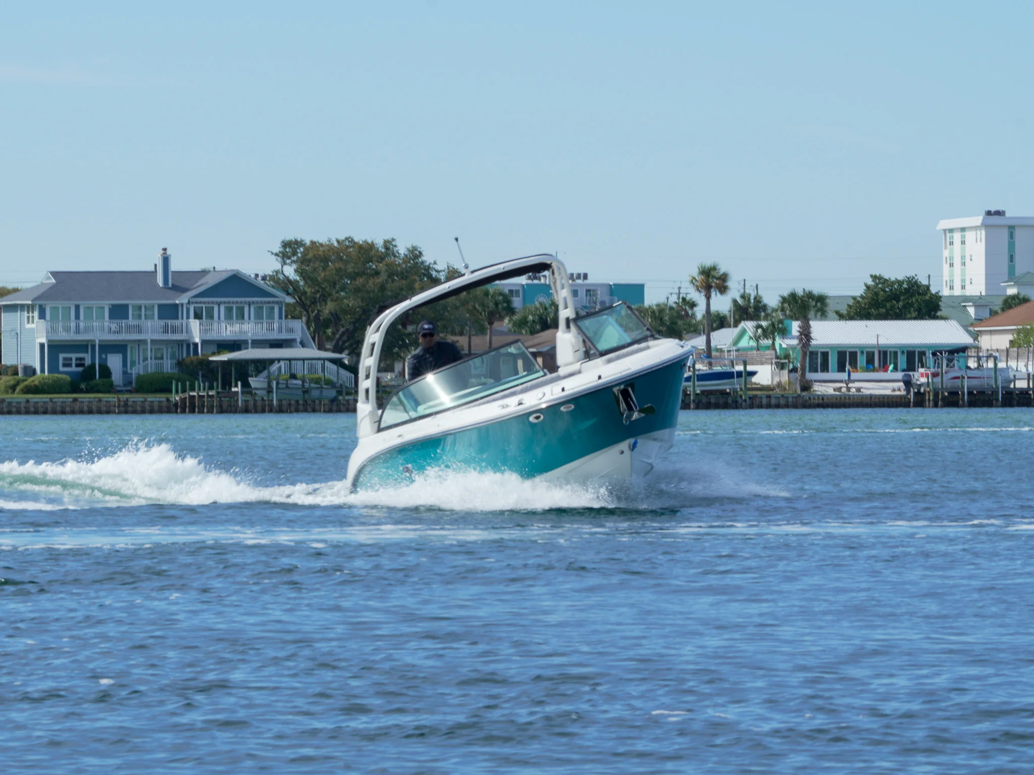 2025 Sea Ray SDX 270 Outboard Image Thumbnail #10
