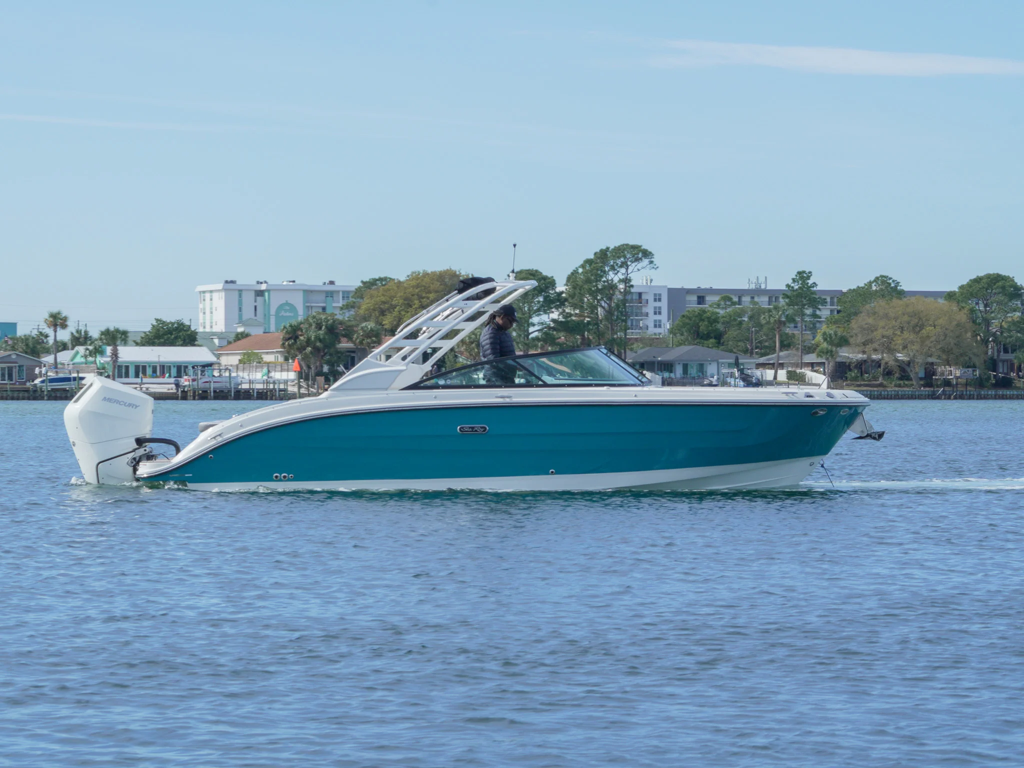 2025 Sea Ray SDX 270 Outboard Image Thumbnail #0