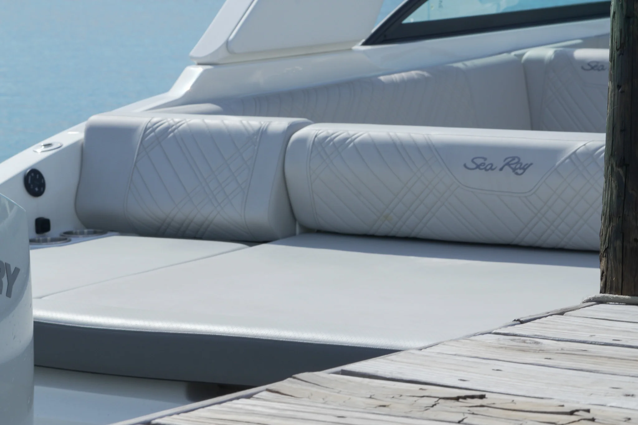 2025 Sea Ray SDX 270 Outboard Image Thumbnail #16